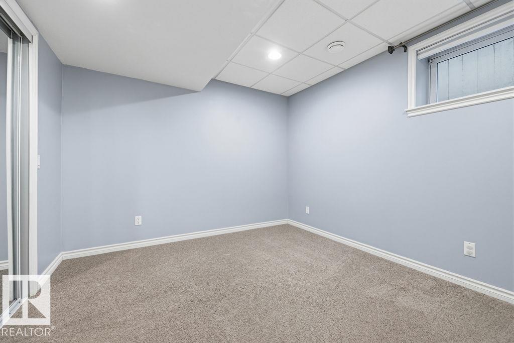 Photo 37 at 24 Sweetberry Cove, Suntree, Leduc