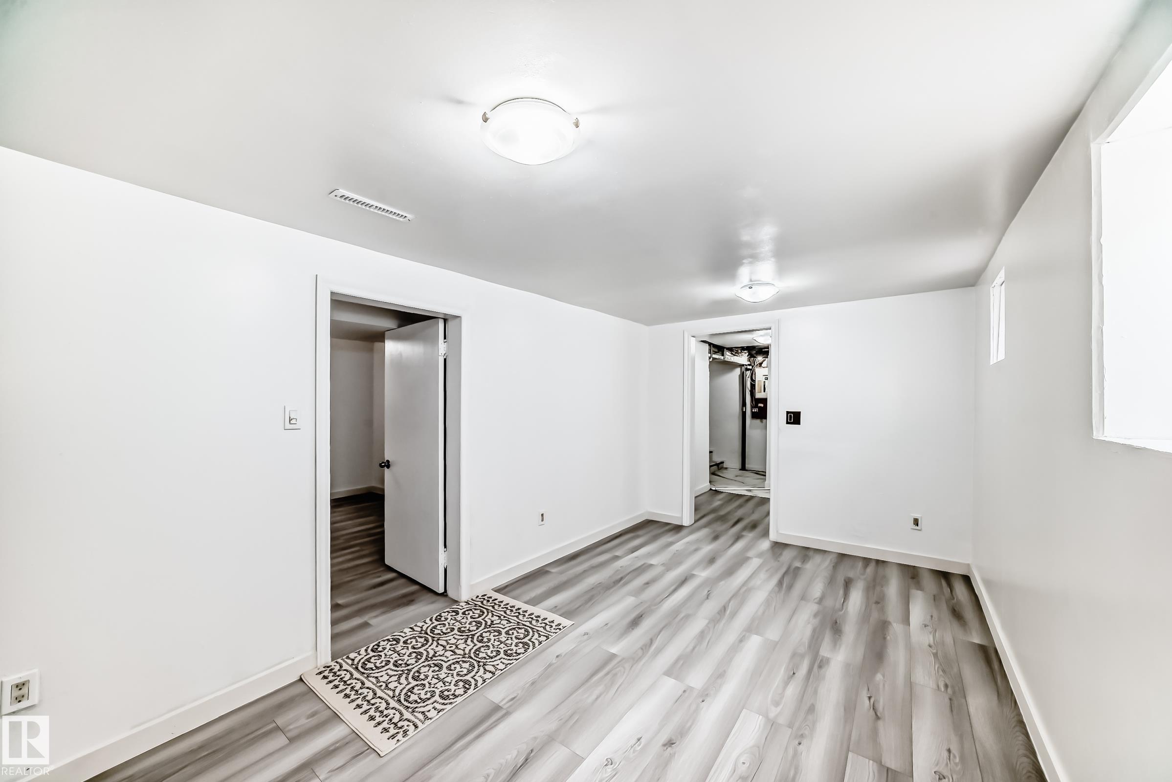 Photo 20 at 9221 110 Avenue NW, Mccauley, Edmonton