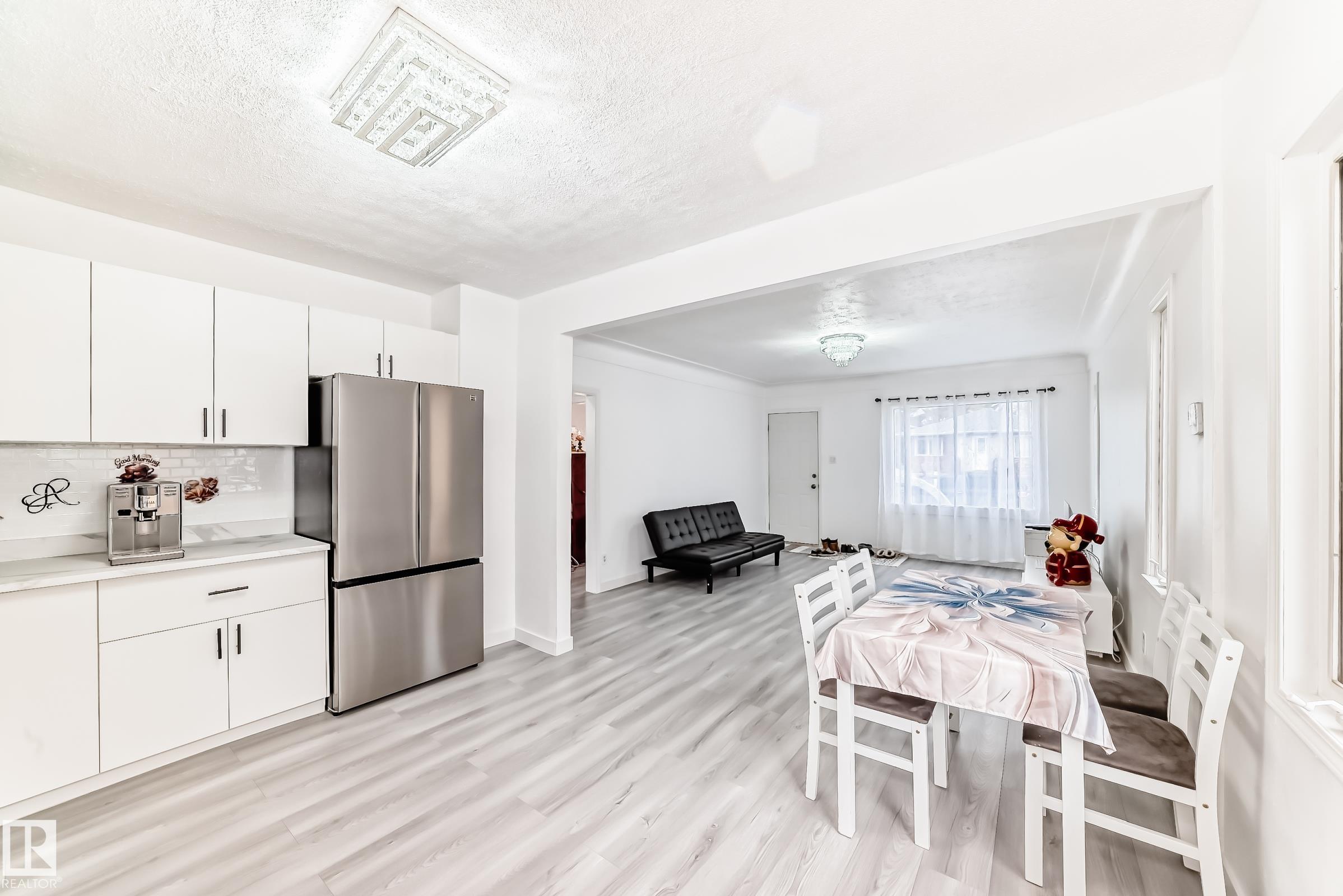 Photo 9 at 9221 110 Avenue NW, Mccauley, Edmonton