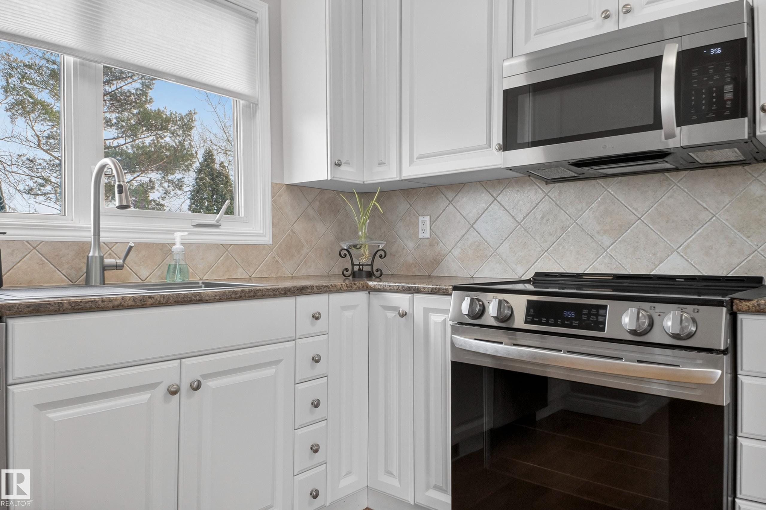 Photo 16 at 104 Grandin Drive, Hittinger, Morinville