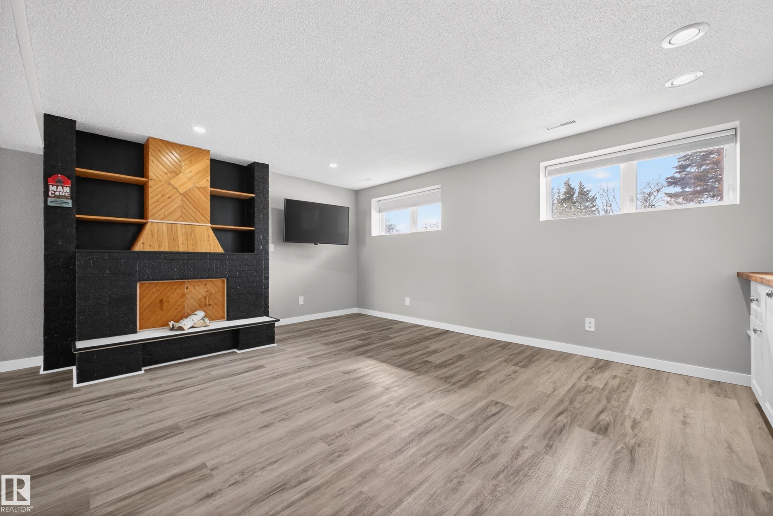 Photo 30 at 104 Grandin Drive, Hittinger, Morinville