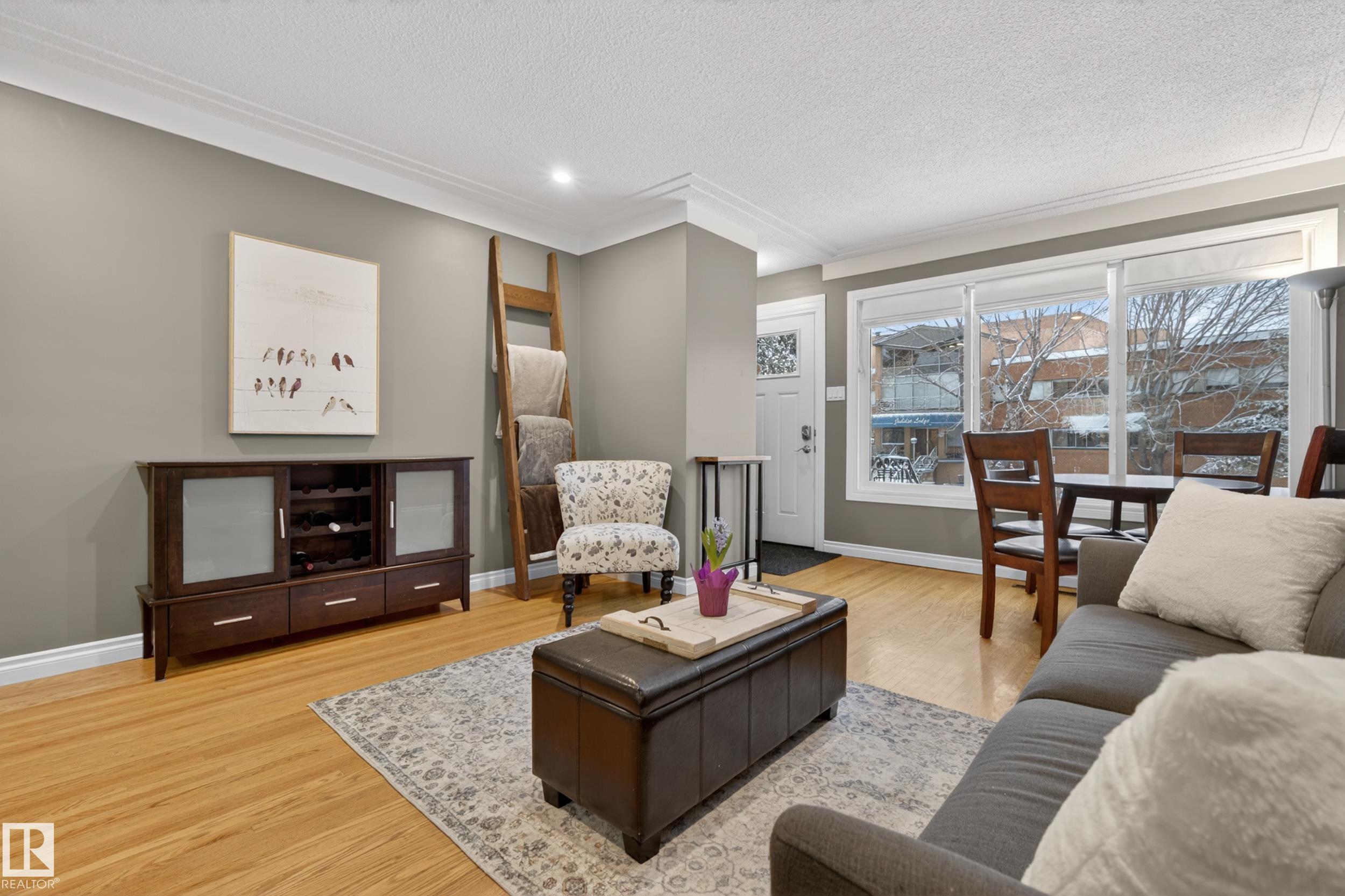 Photo 14 at 10328 76 Street NW, Forest Heights, Edmonton