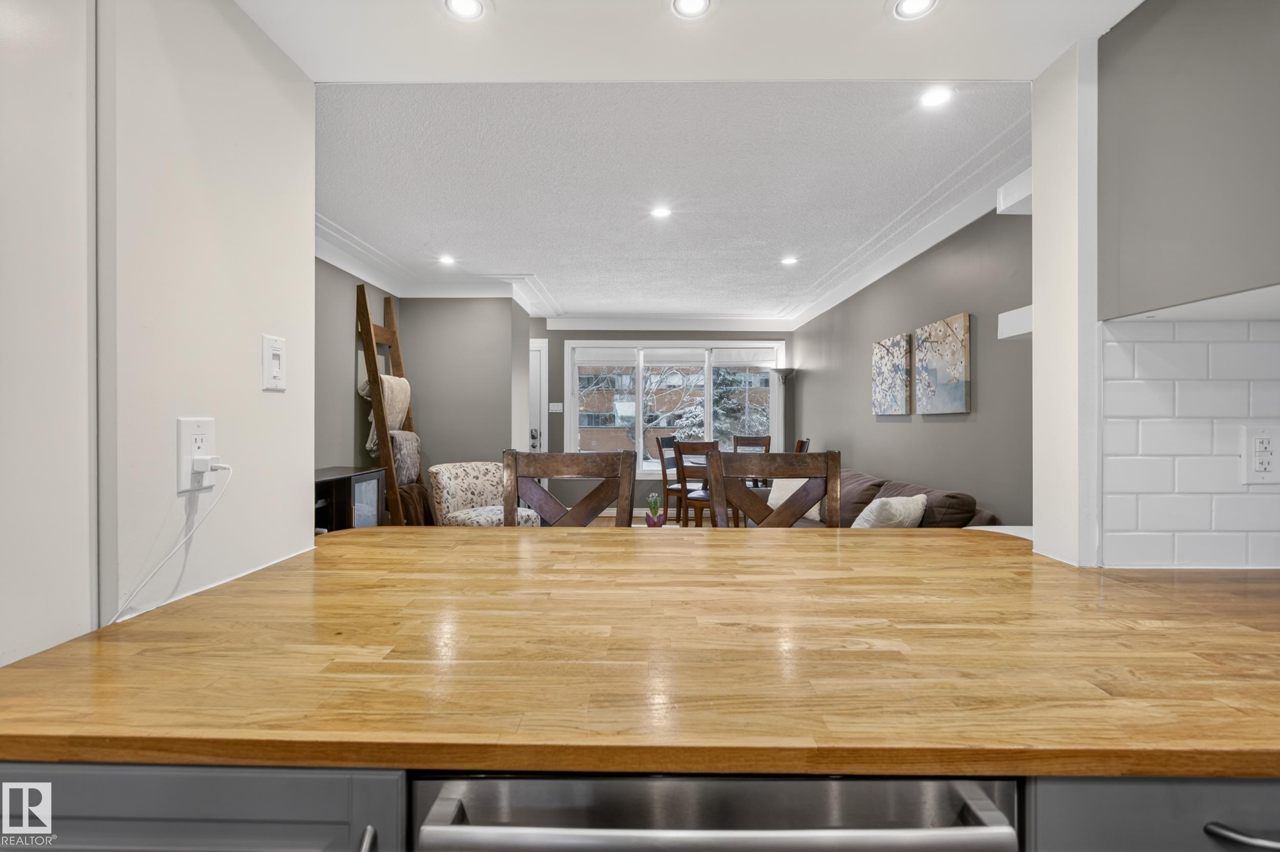 Photo 22 at 10328 76 Street NW, Forest Heights, Edmonton