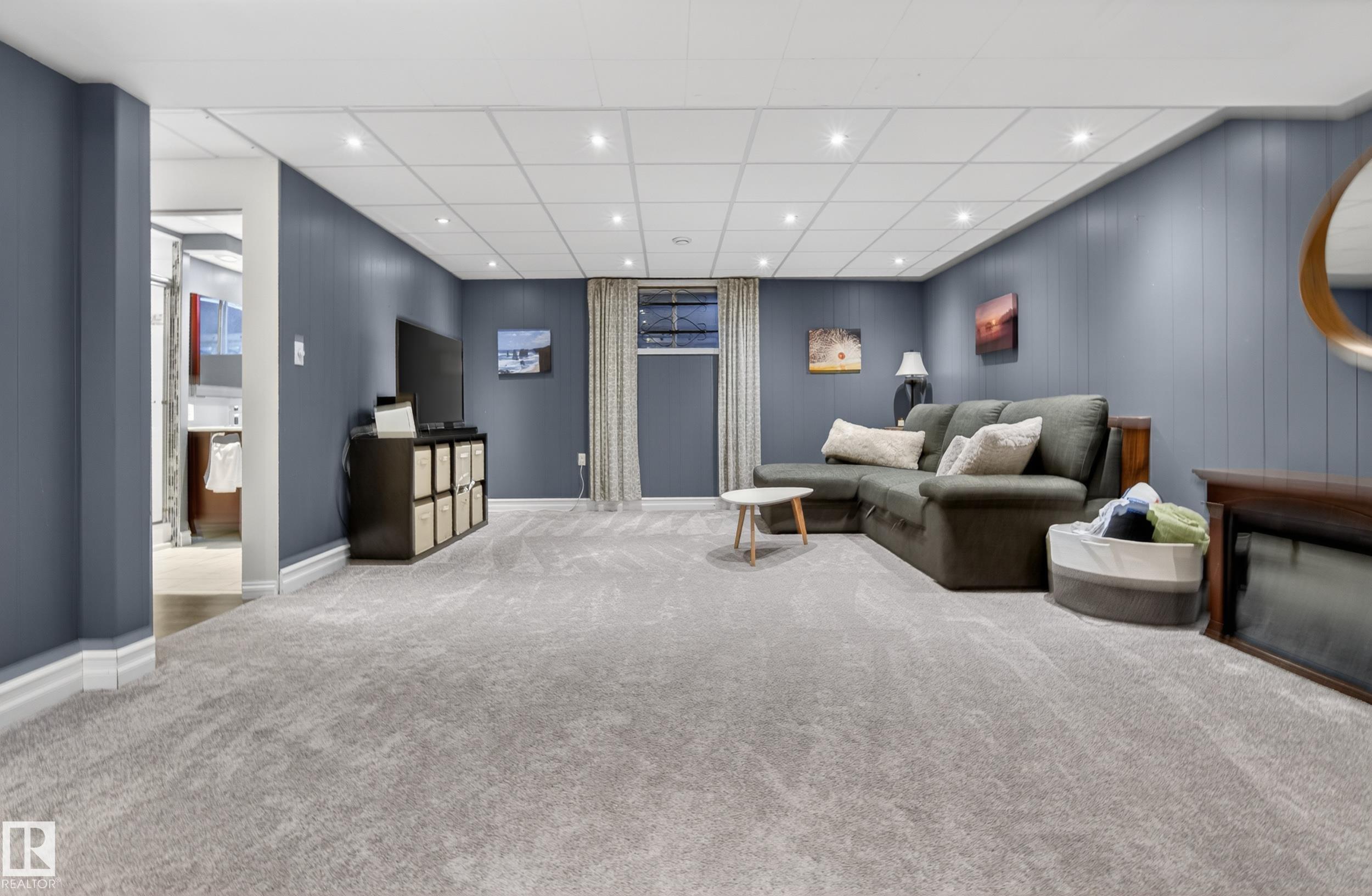 Photo 33 at 10328 76 Street NW, Forest Heights, Edmonton