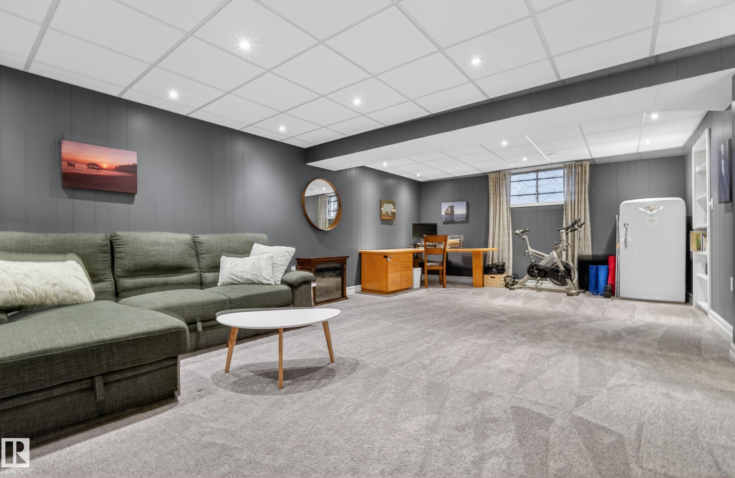 Photo 34 at 10328 76 Street NW, Forest Heights, Edmonton