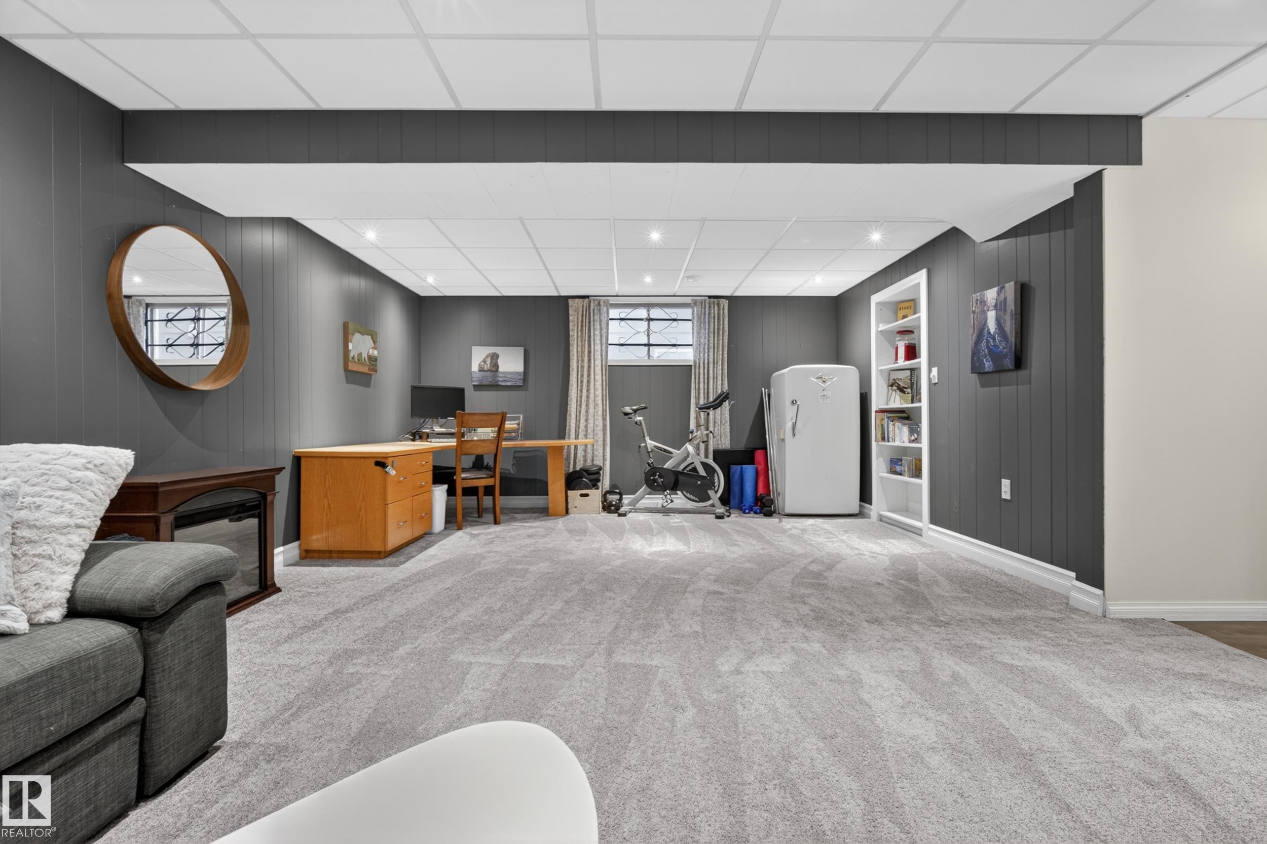 Photo 35 at 10328 76 Street NW, Forest Heights, Edmonton