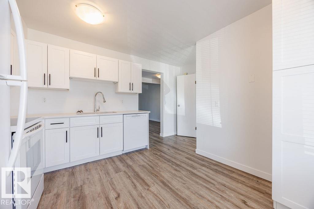 Photo 9 at 22 - 2030 Brentwood Boulevard, Broadmoor, Sherwood Park