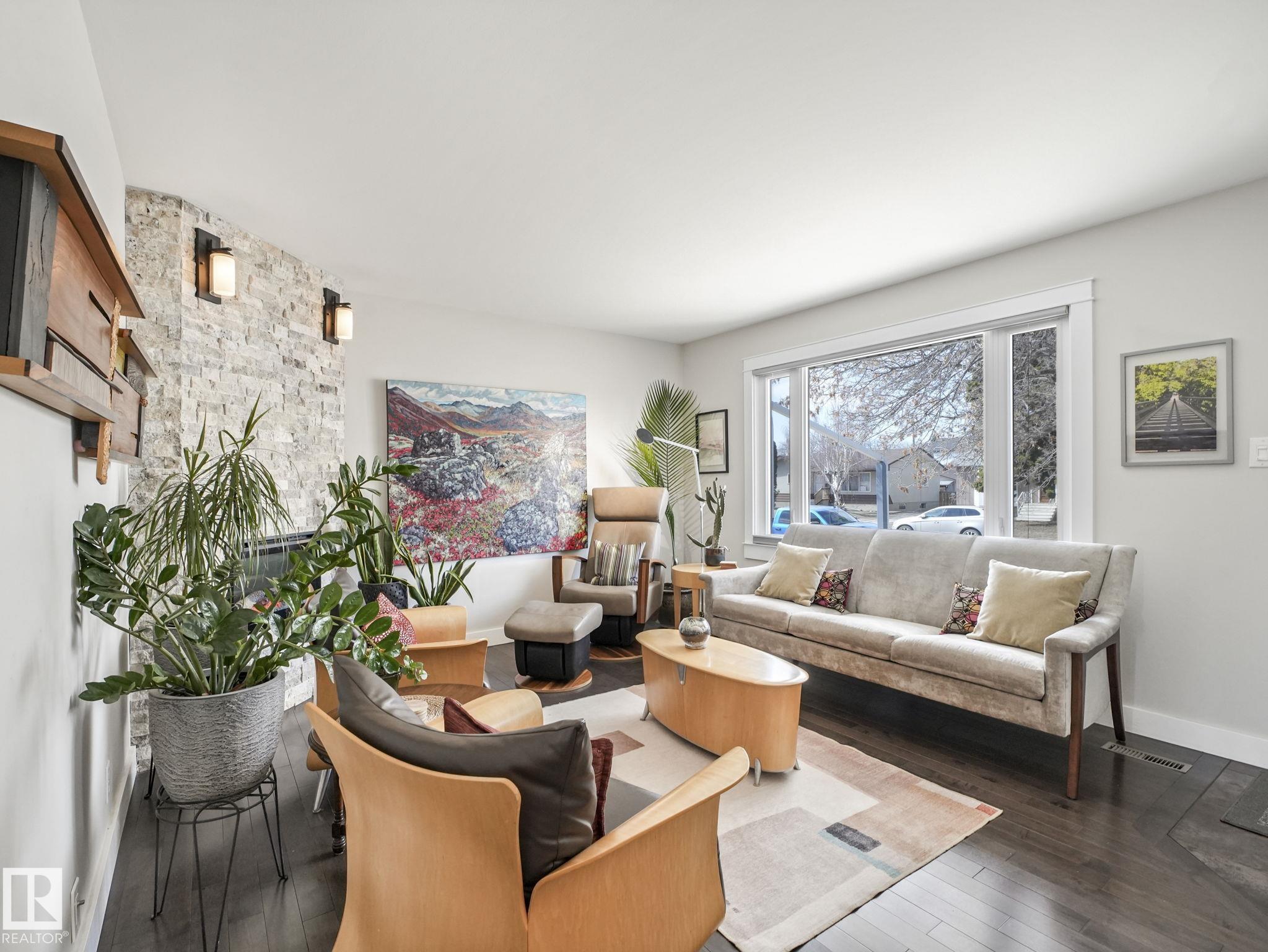 Photo 7 at 9615 159 Street NW, Glenwood, Edmonton