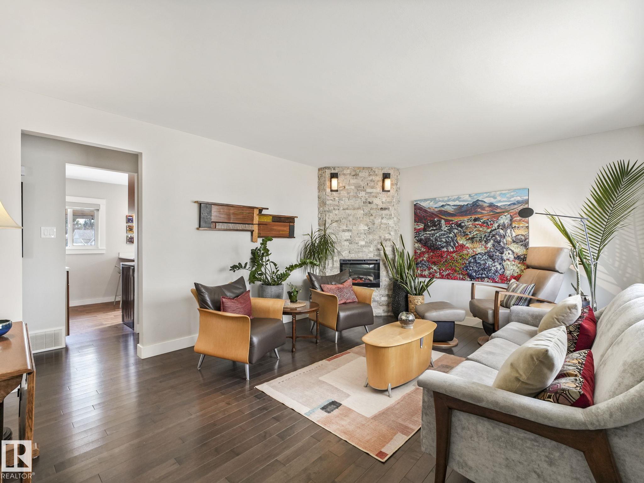 Photo 10 at 9615 159 Street NW, Glenwood, Edmonton