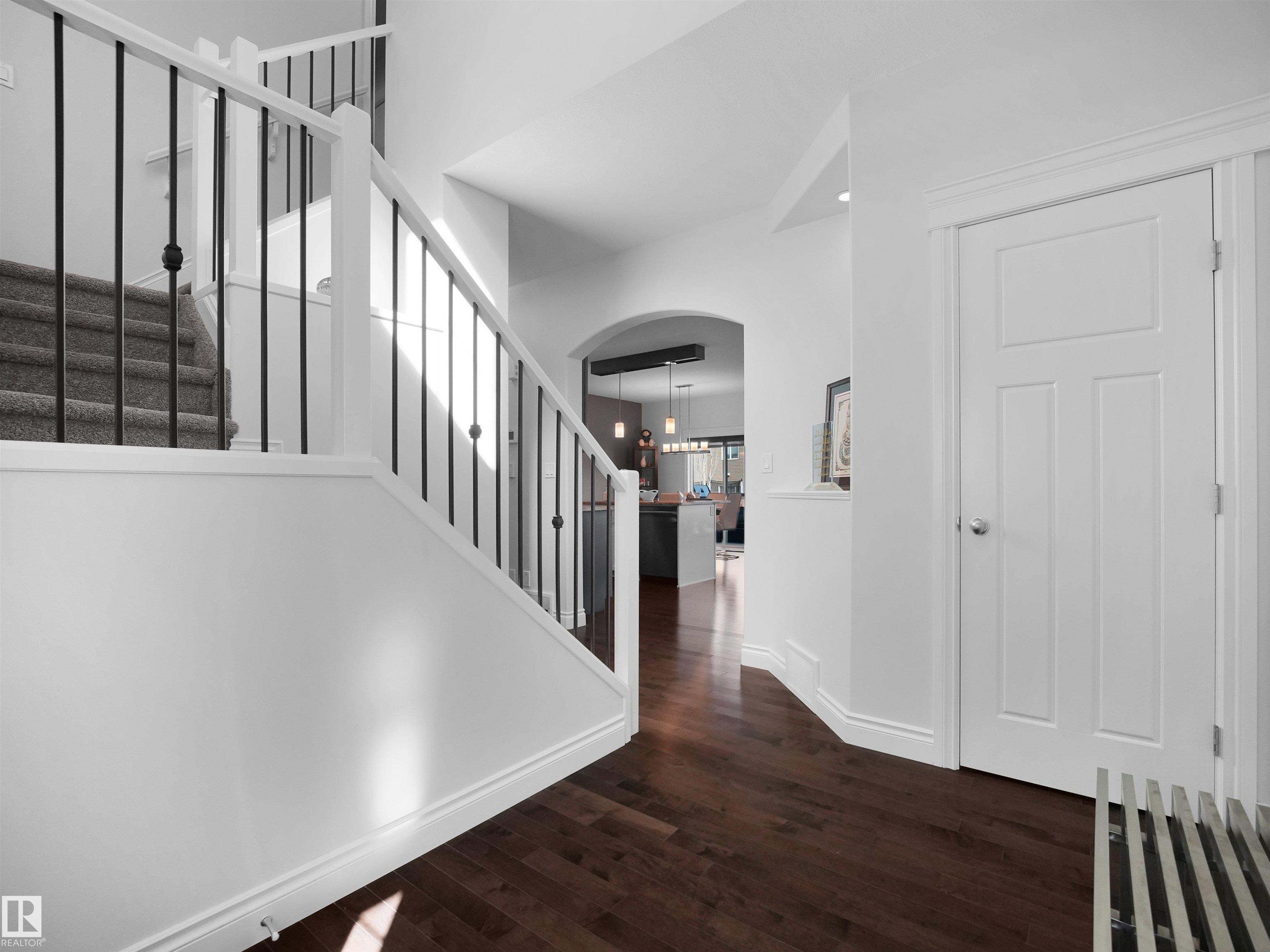 2690 Kirkland Link SW, Keswick, Edmonton