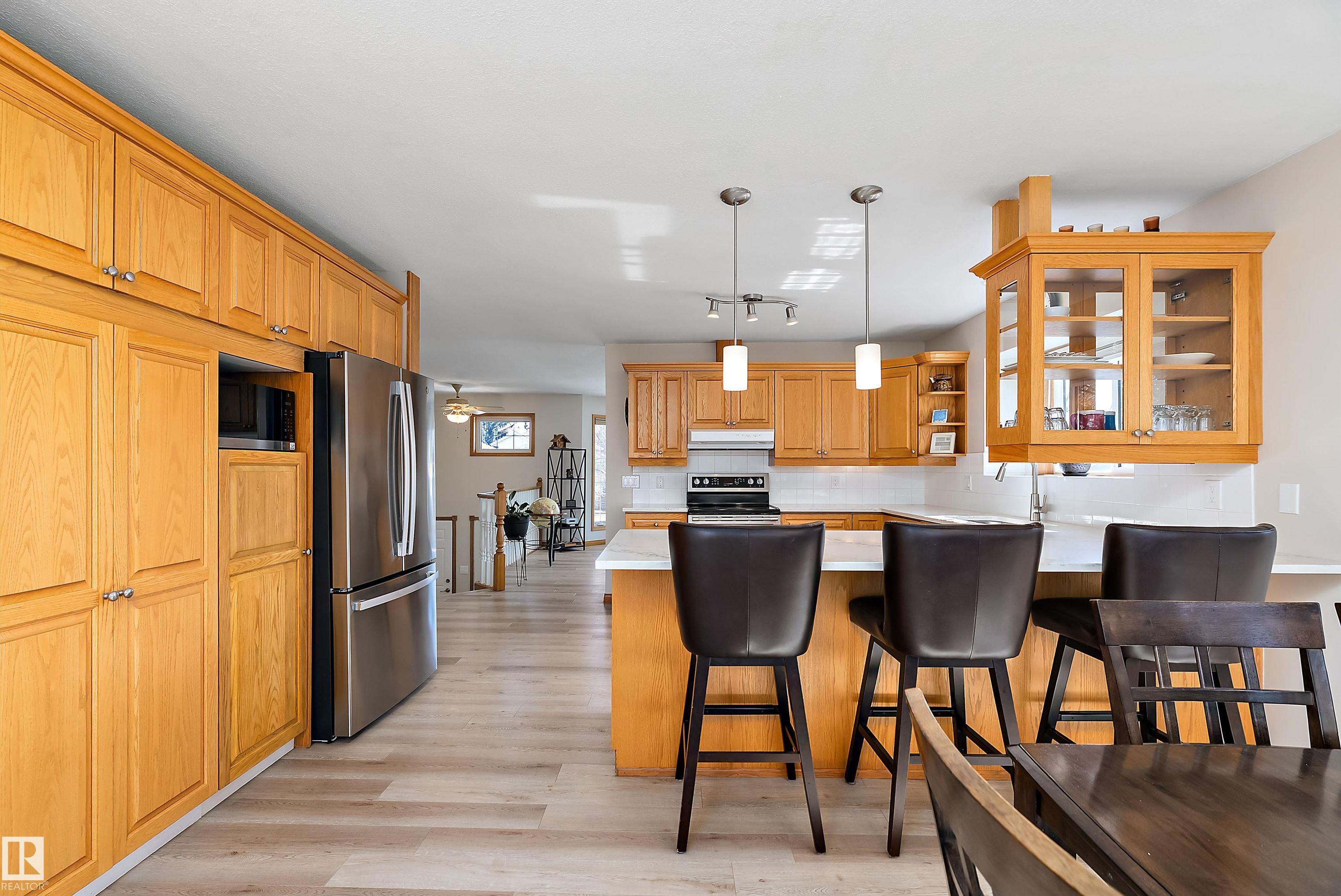 Photo 11 at 121 Dufferin Street, Deer Ridge, St. Albert