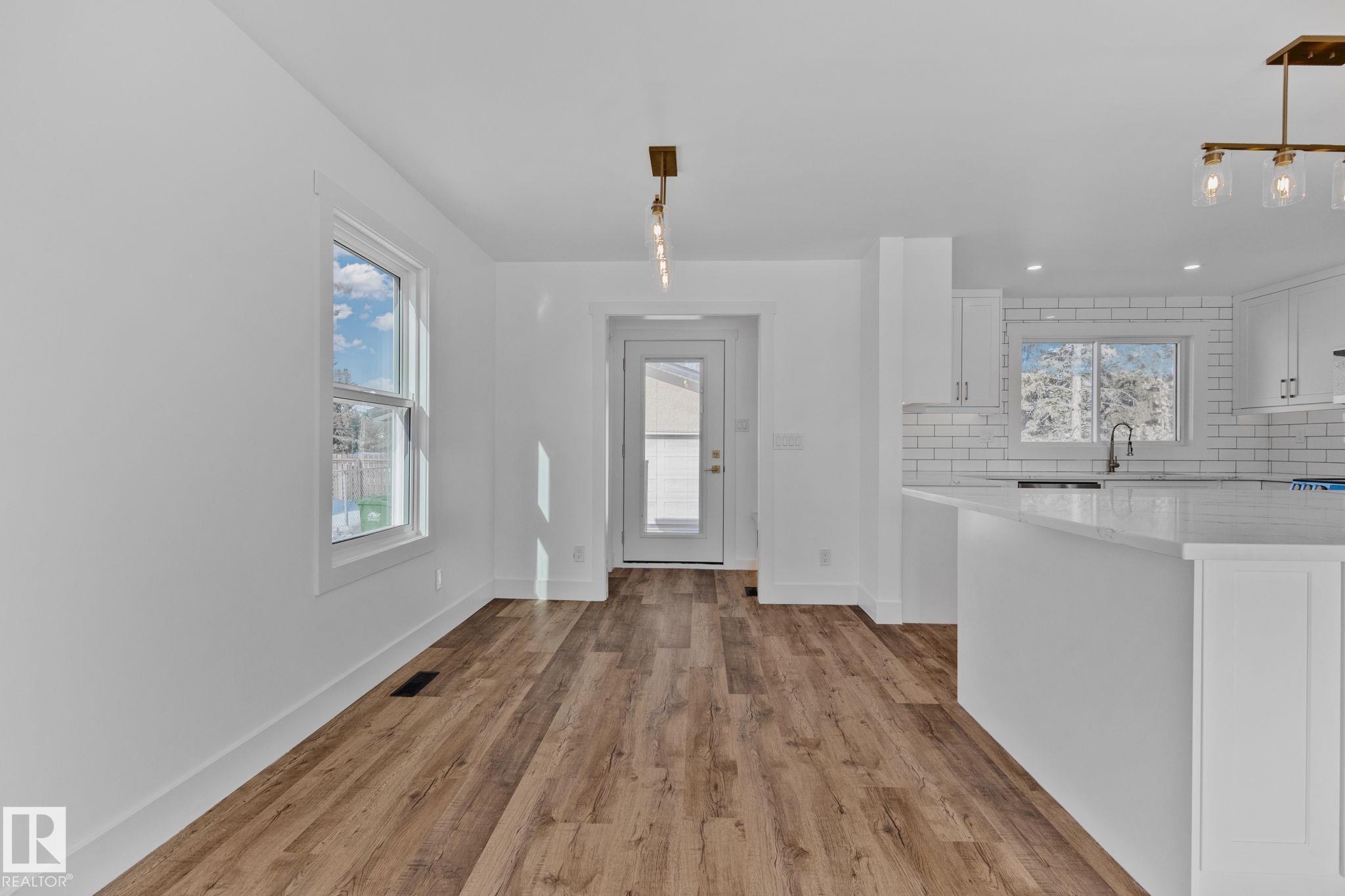 Photo 12 at 26 Alcott Crescent, Akinsdale, St. Albert