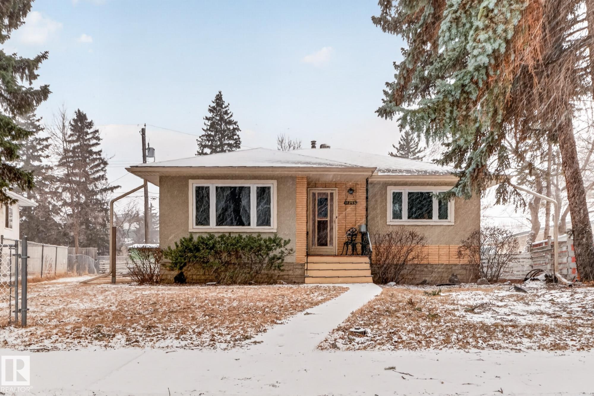 11255 71 Avenue NW, Parkallen, Edmonton