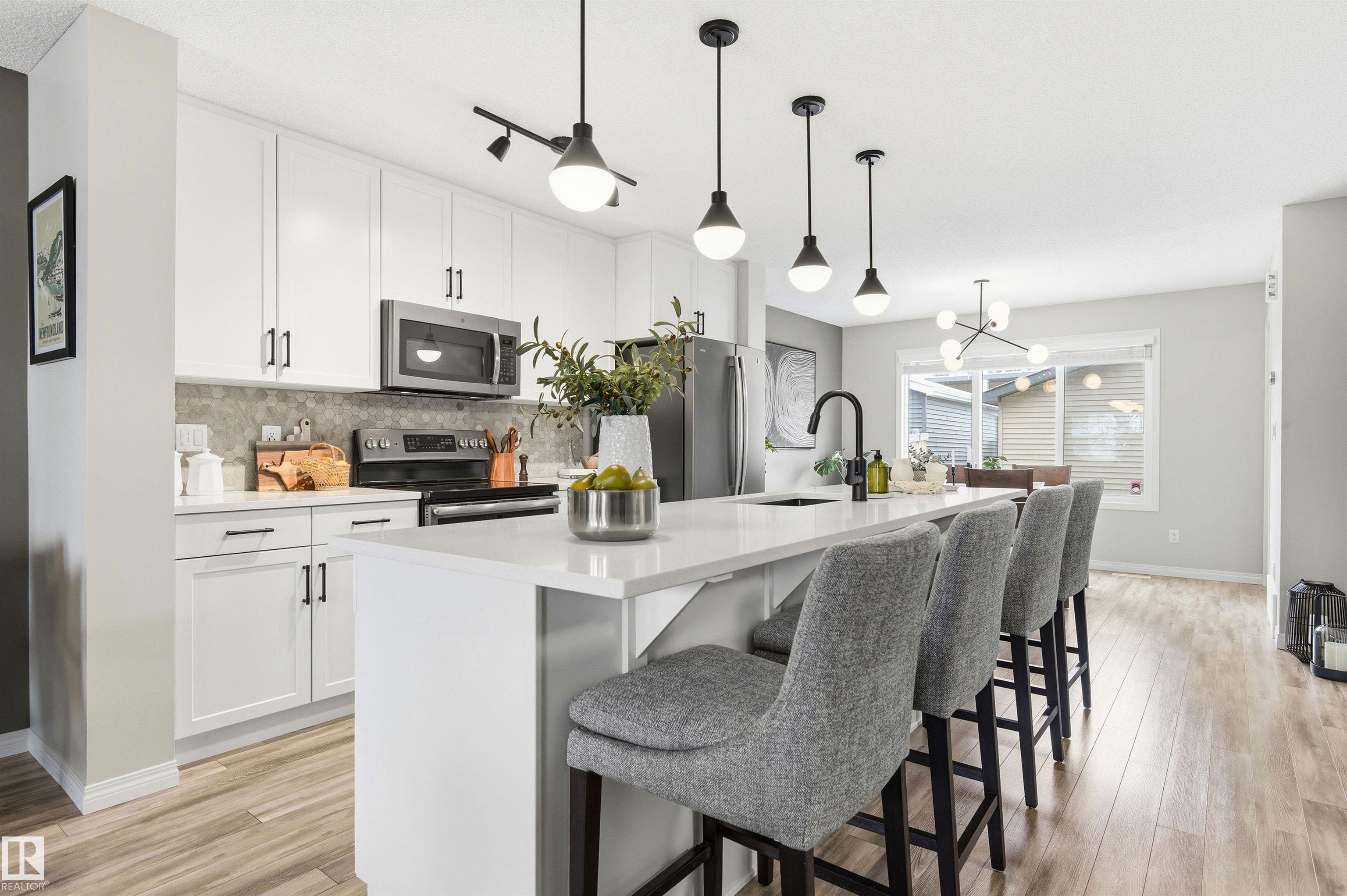 3247 CHERRY CR SW
