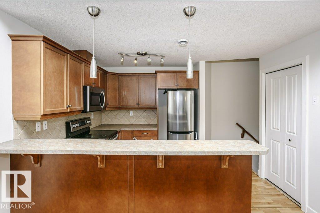 https://zimg.paragon.ice.com/ParagonImages/Property/PM/RAE/225395422/14/0/0/64f16a6cc4ea131889995a9b259e4093/1/9f0a7150567aaa52f49090aa8e91644a/225395422-399851b4-ef89-4c16-95c2-a02e14386e80.JPG