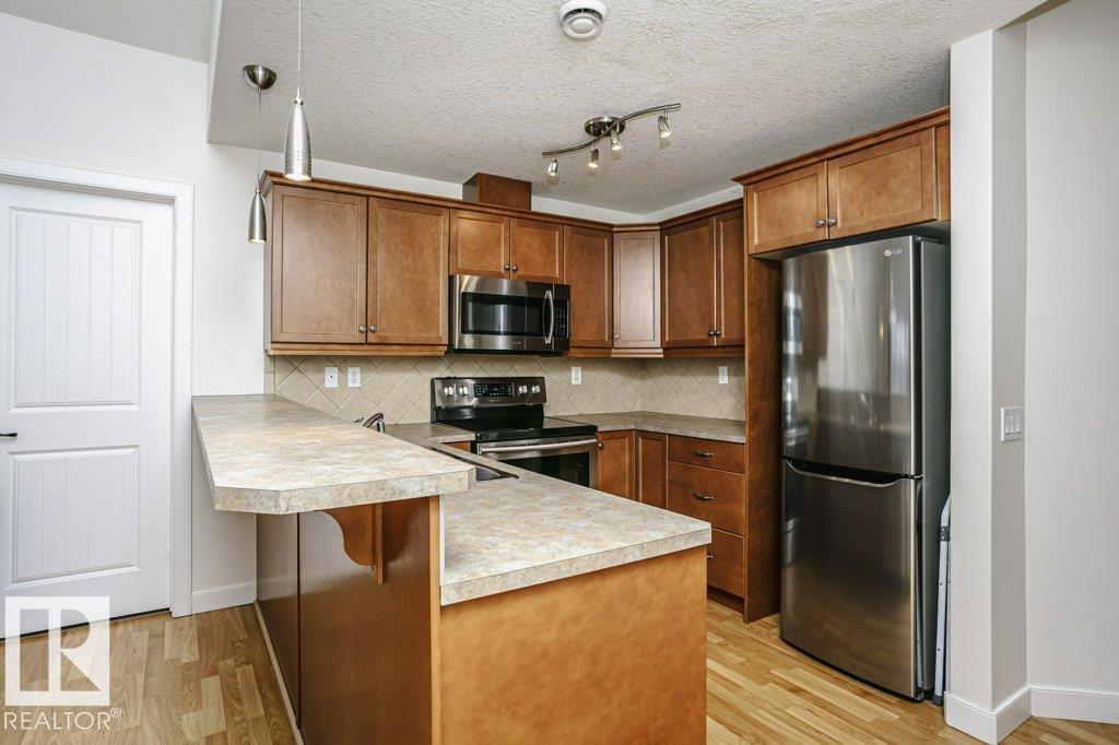 https://zimg.paragon.ice.com/ParagonImages/Property/PM/RAE/225395422/17/0/0/e6fa2dfbdc32563e2608ed576ace65a3/1/9f0a7150567aaa52f49090aa8e91644a/225395422-15d8b262-260e-4176-bf88-416e16f6eda6.JPG