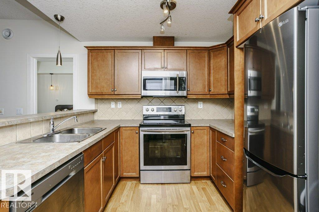 https://zimg.paragon.ice.com/ParagonImages/Property/PM/RAE/225395422/18/0/0/c7f4cca5242c803101a3746e4ecb19a0/1/9f0a7150567aaa52f49090aa8e91644a/225395422-6a74558e-8924-47b5-b26b-943784cc1e1b.JPG