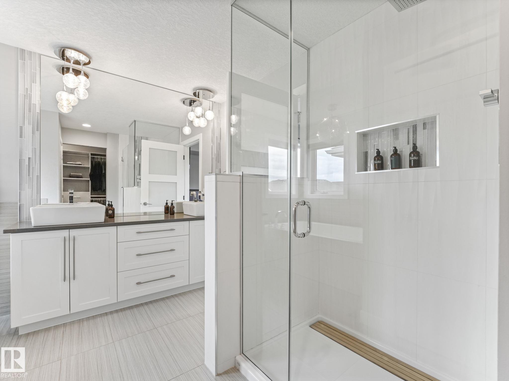 https://zimg.paragon.ice.com/ParagonImages/Property/PM/RAE/225395423/46/0/0/4fedb608b2cf0e6caa88a19dbaaea676/1/c1c83cc48d2e1c427497c4fefa6479b9/225395423-8539d7d7-a21b-4e15-ab31-b2fa8c3b7900.JPG
