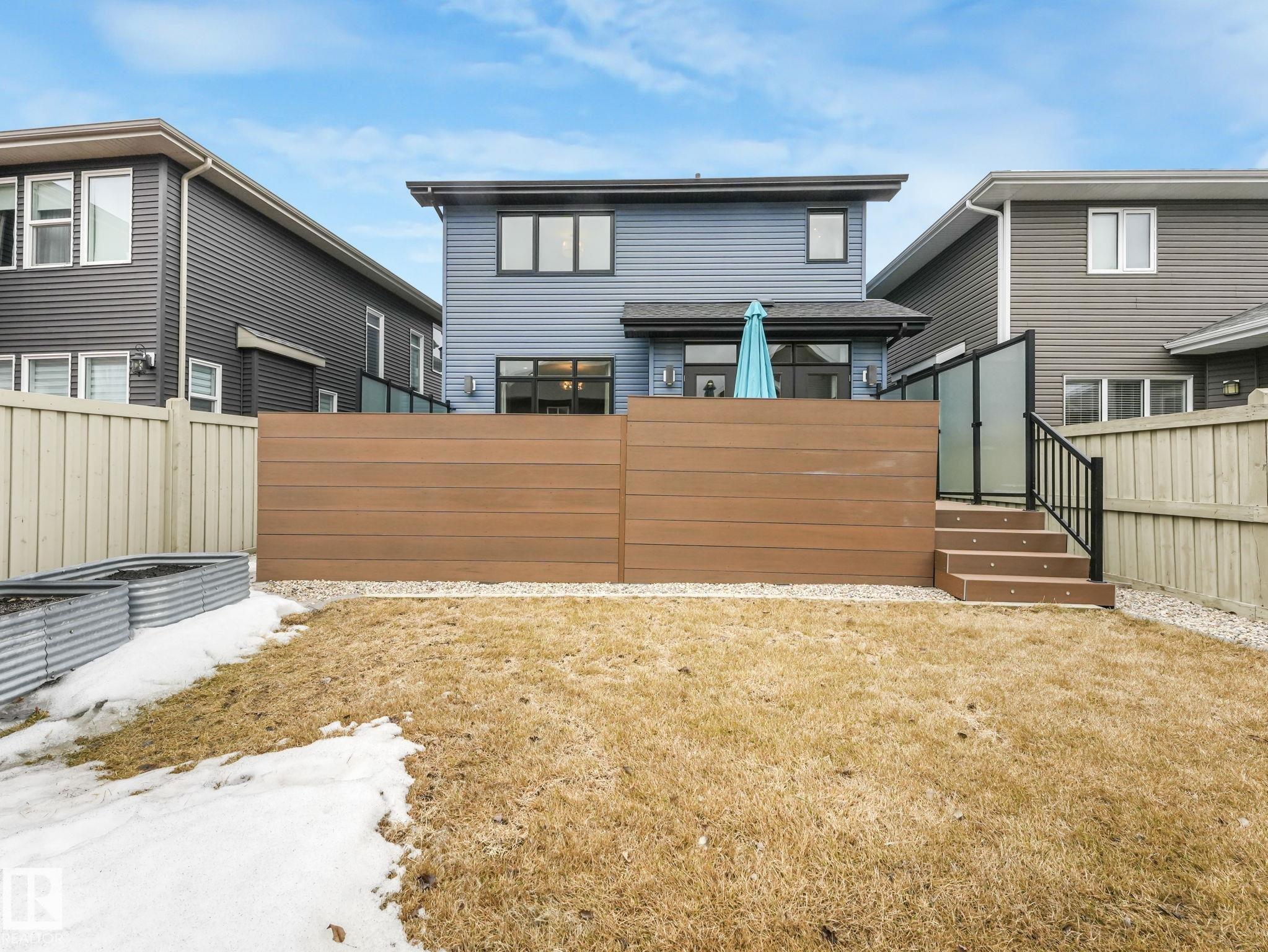 https://zimg.paragon.ice.com/ParagonImages/Property/PM/RAE/225395423/55/0/0/1eefe6747b26a9efe83cbf31da984b8c/1/c1c83cc48d2e1c427497c4fefa6479b9/225395423-43a73926-2727-4a49-96c5-0d30414a3200.JPG