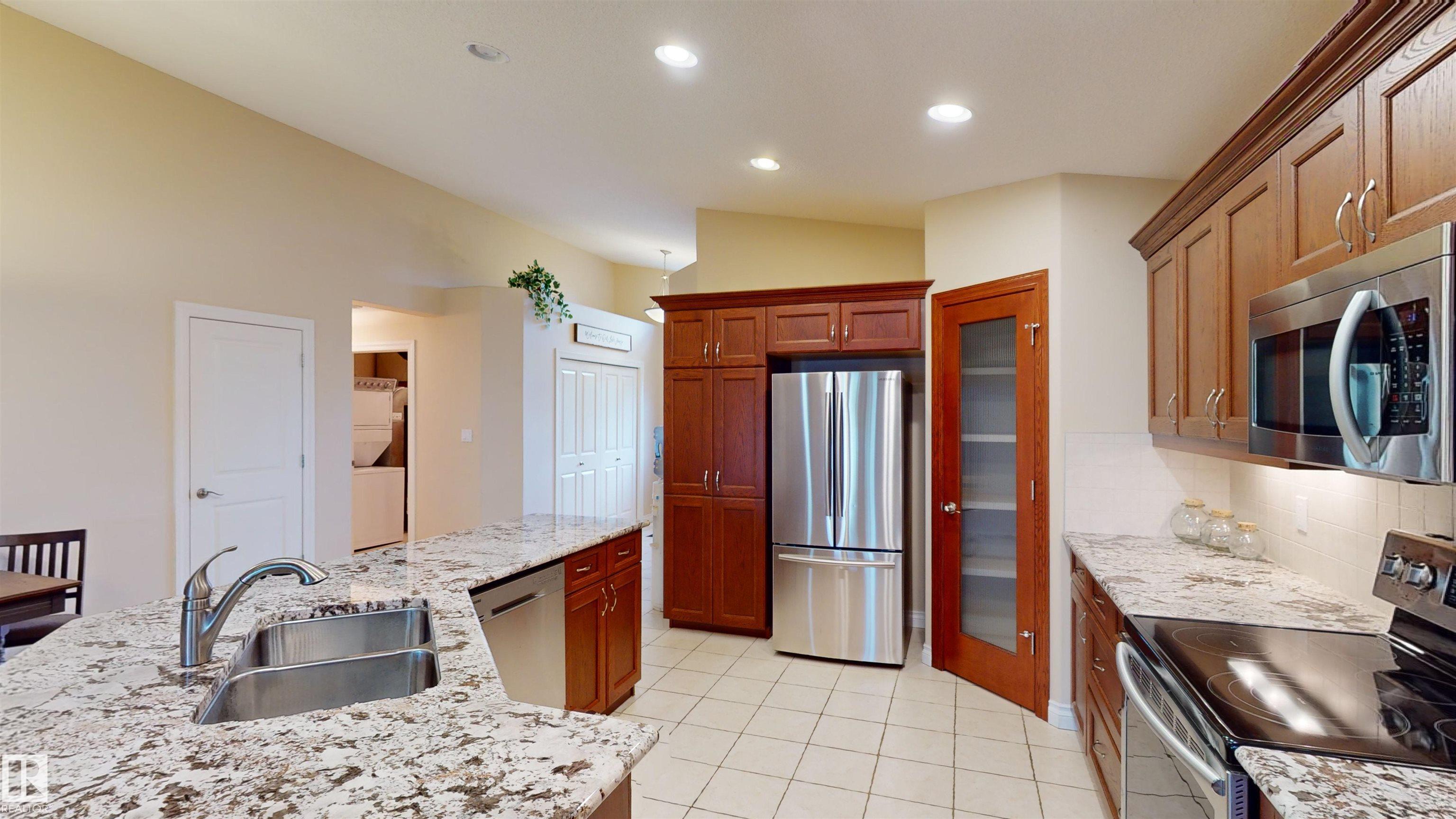 Photo 13 at 17 53026 Rge Road 43, Rizzie Beach, Rural Parkland County