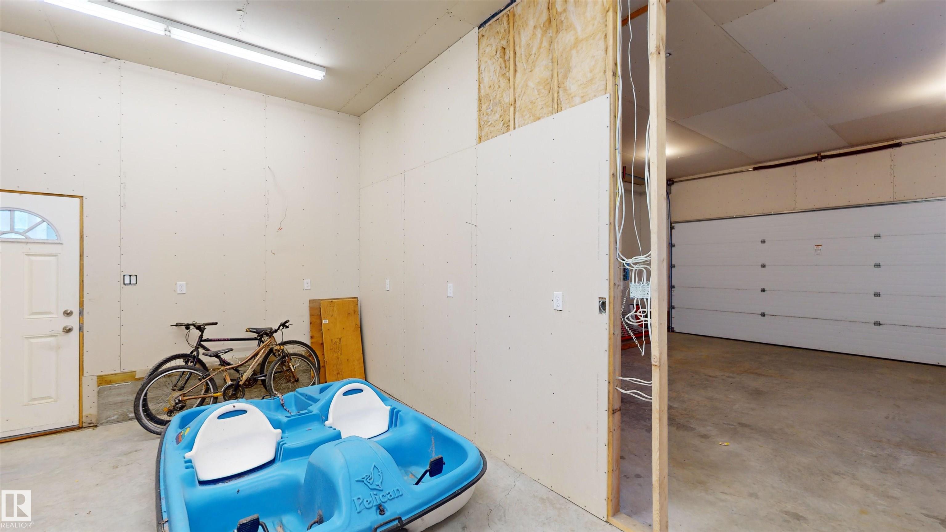 Photo 28 at 17 53026 Rge Road 43, Rizzie Beach, Rural Parkland County