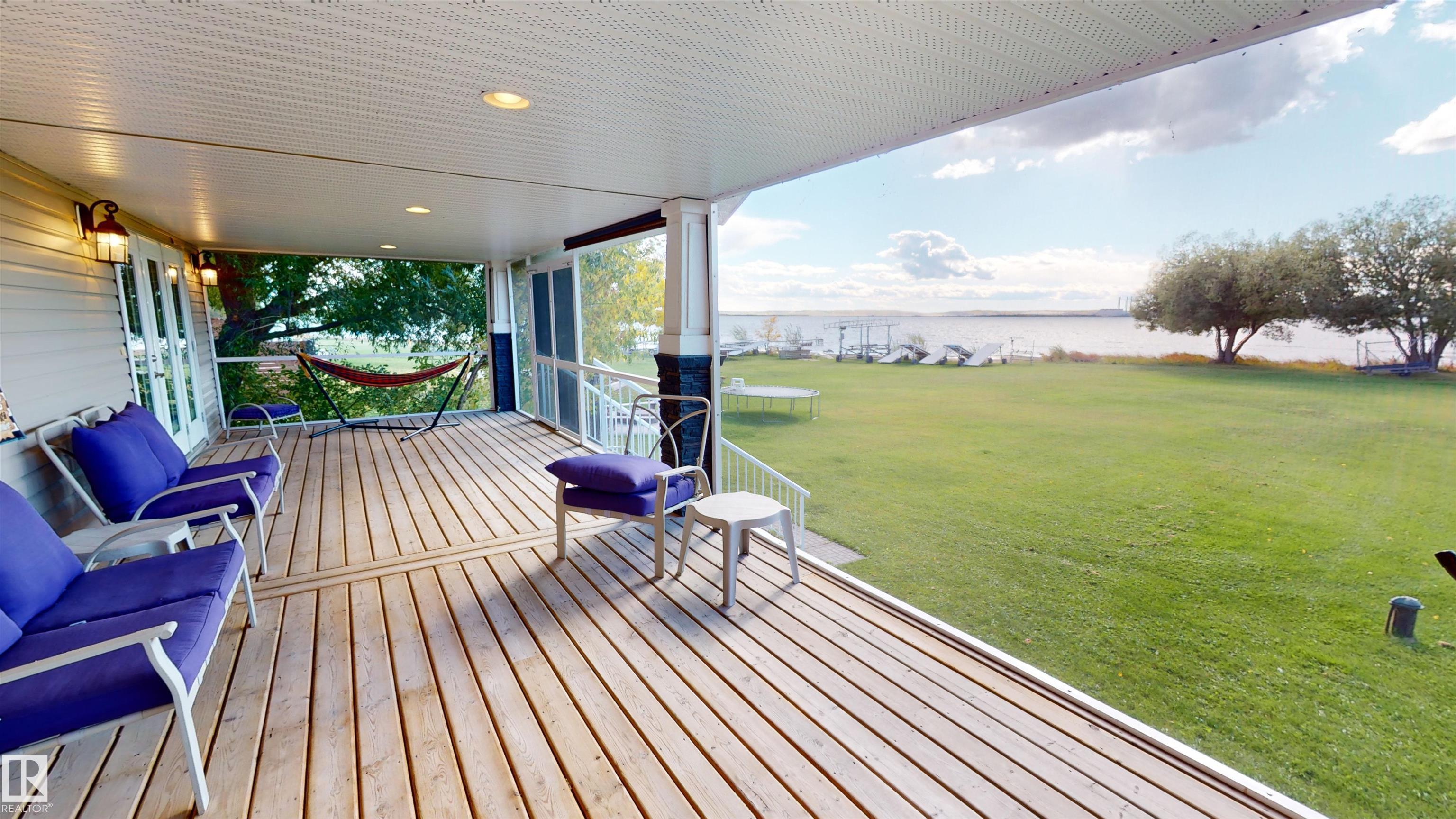 Photo 9 at 17 53026 Rge Road 43, Rizzie Beach, Rural Parkland County