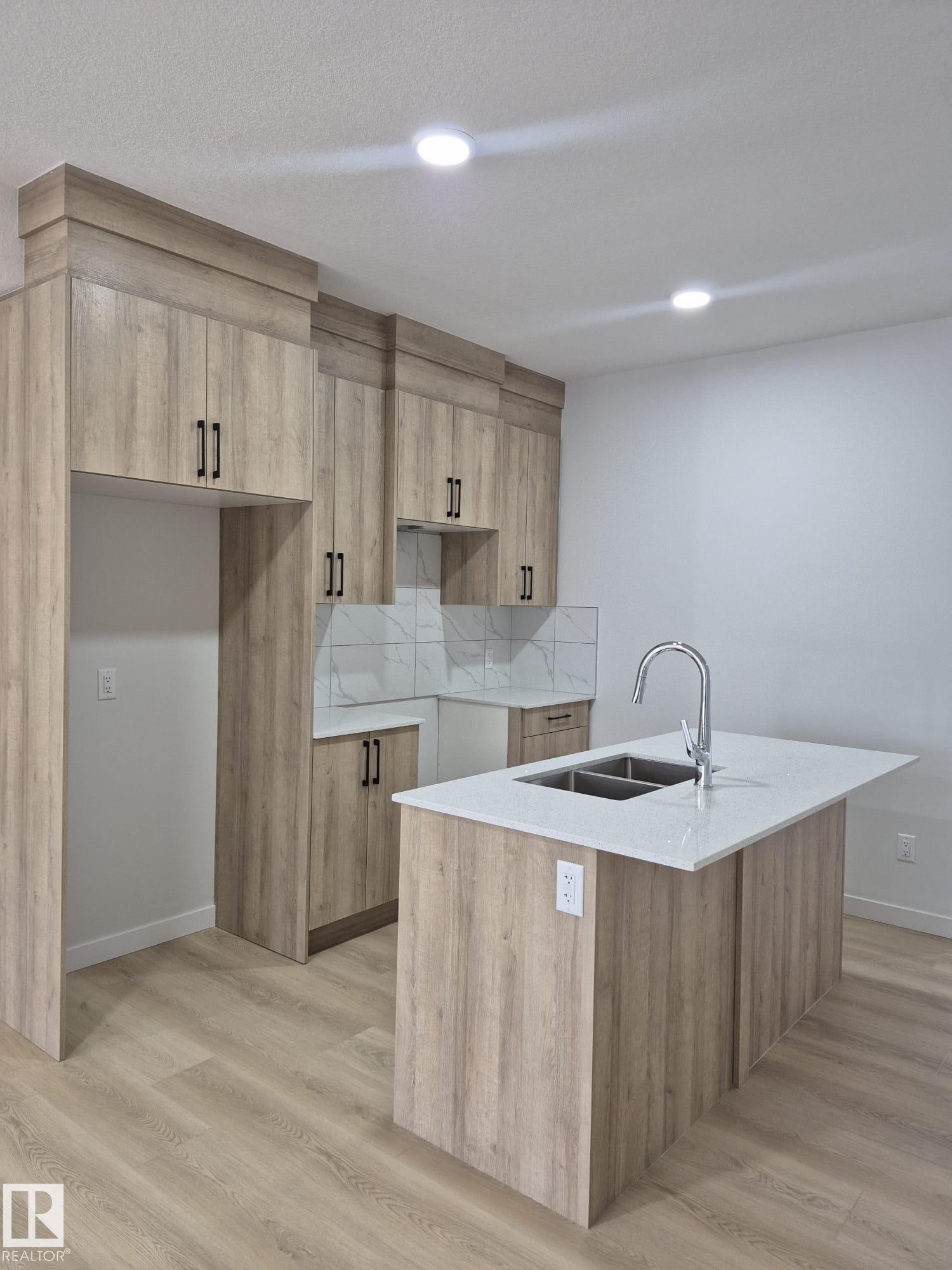 Photo 9 at 6379 King Wynd SW, Keswick, Edmonton