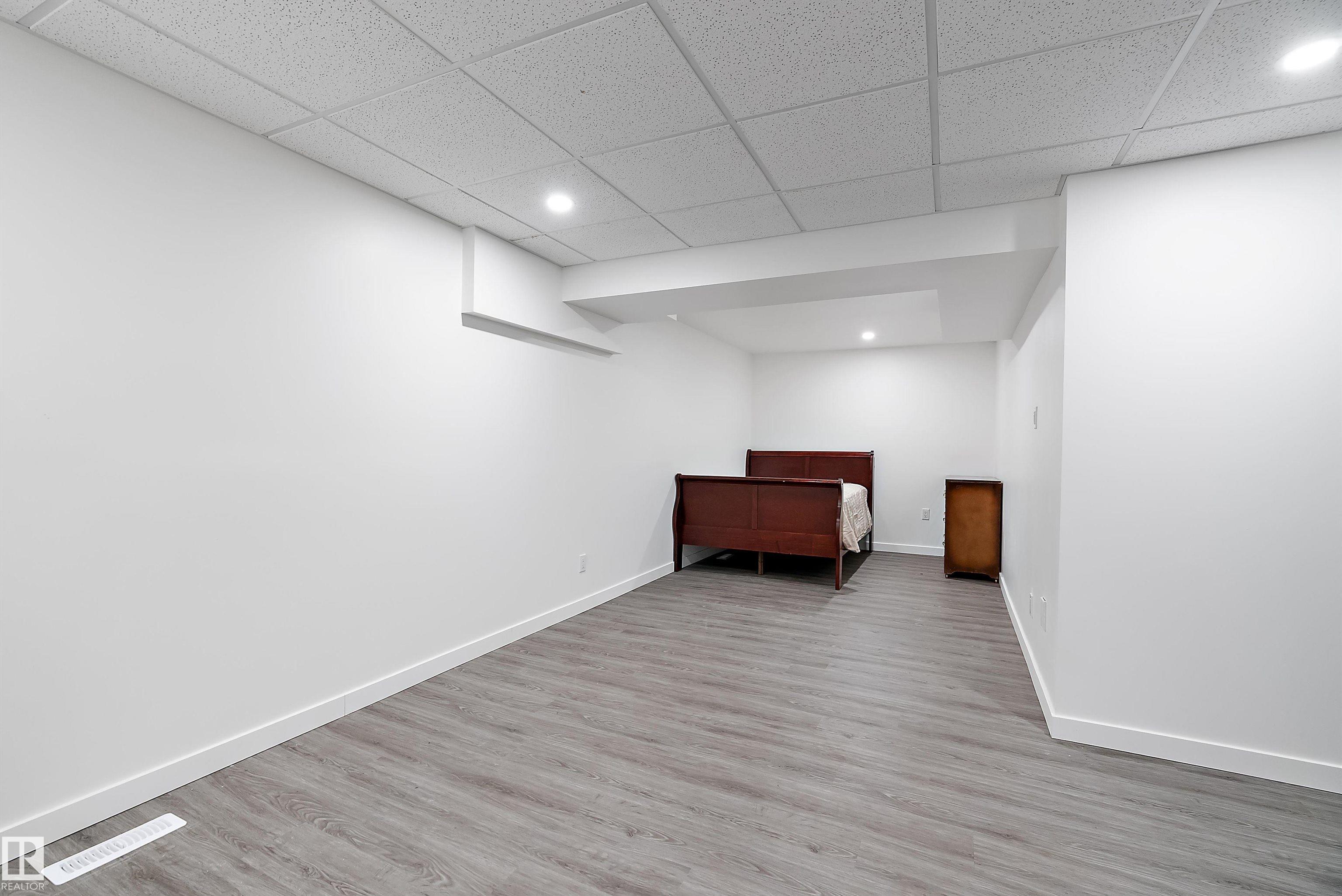 Photo 32 at 51231 Rge Road 210, None, Rural Strathcona County