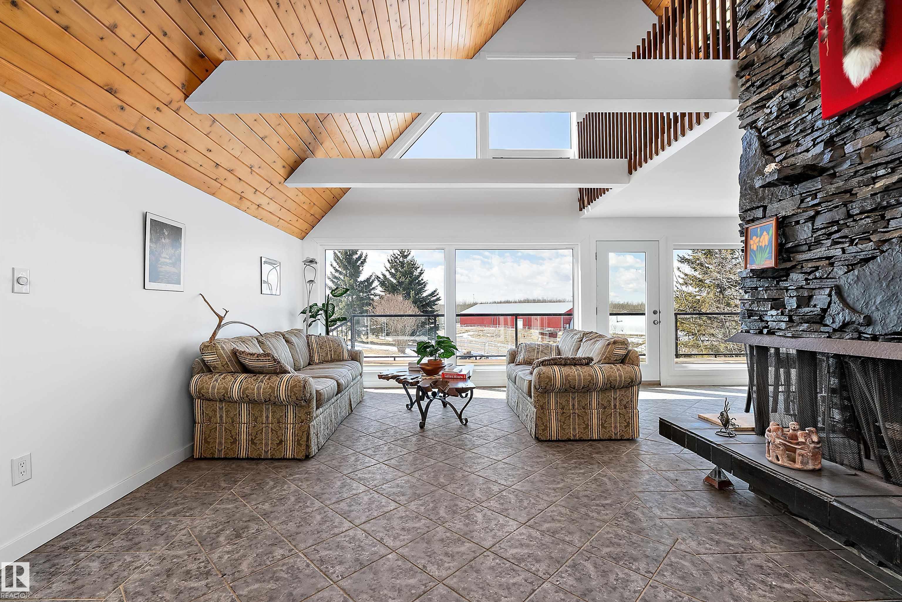 Photo 7 at 51231 Rge Road 210, None, Rural Strathcona County