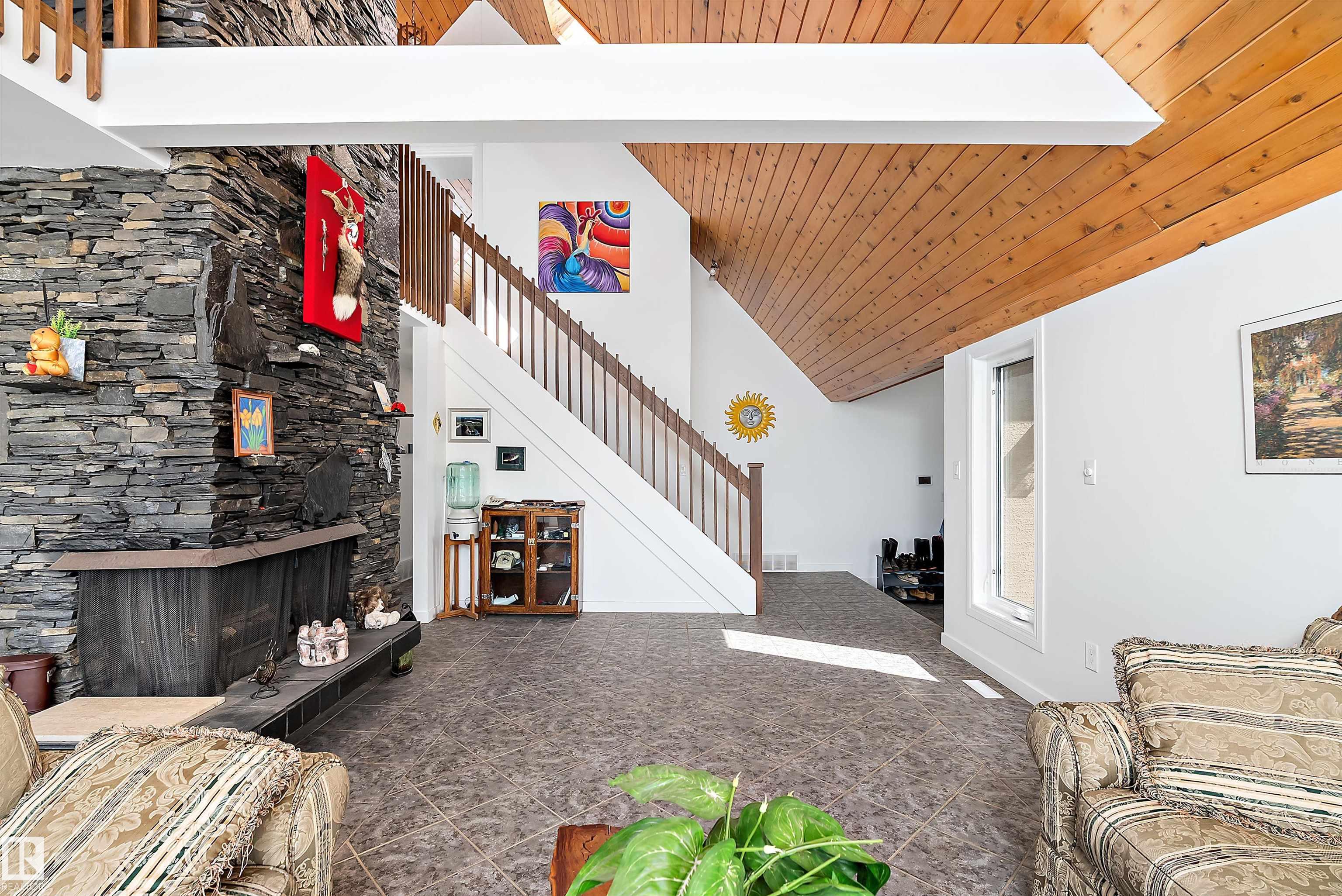 Photo 9 at 51231 Rge Road 210, None, Rural Strathcona County