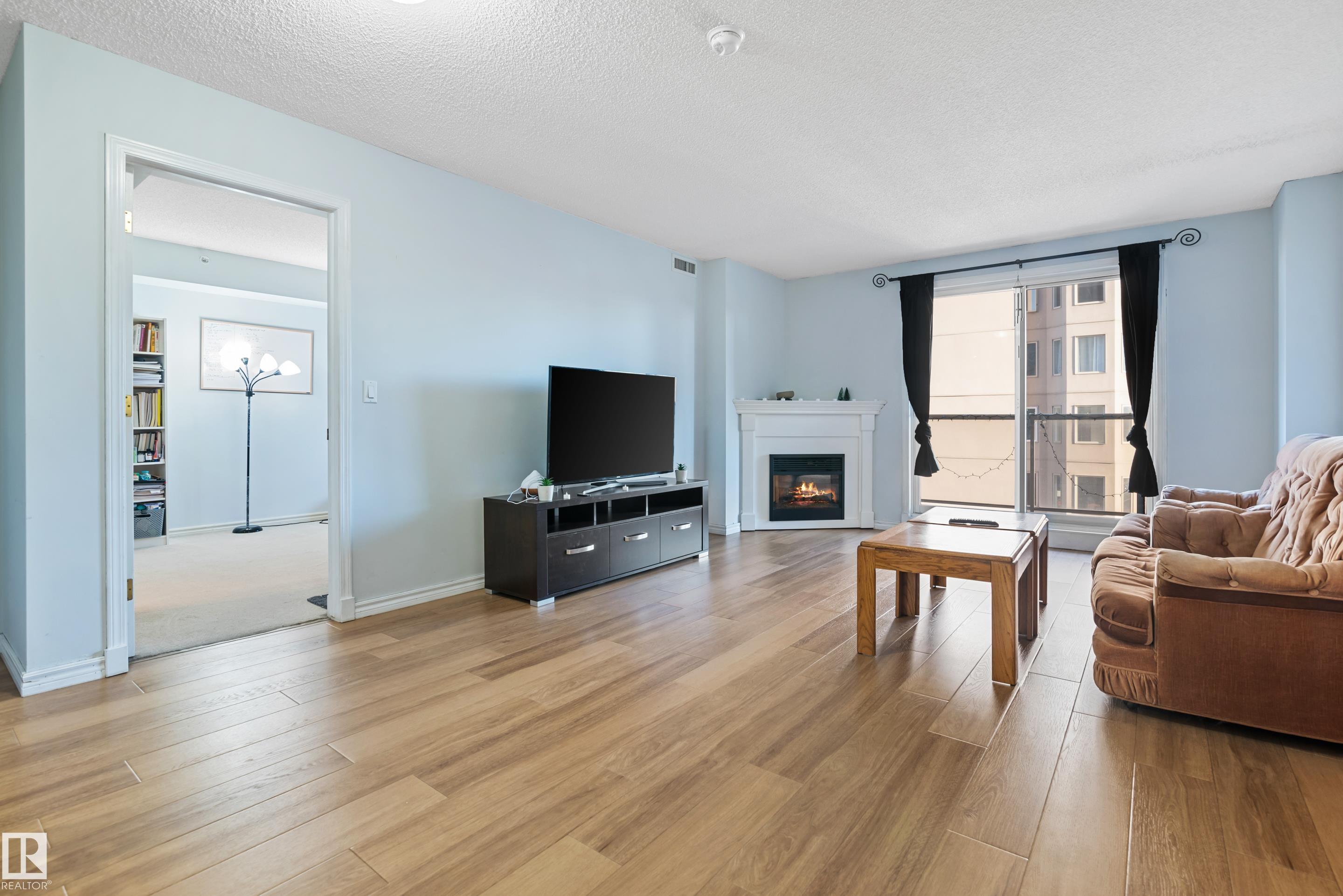 Photo 16 at 1102 - 10909 103 Avenue NW, Downtown, Edmonton