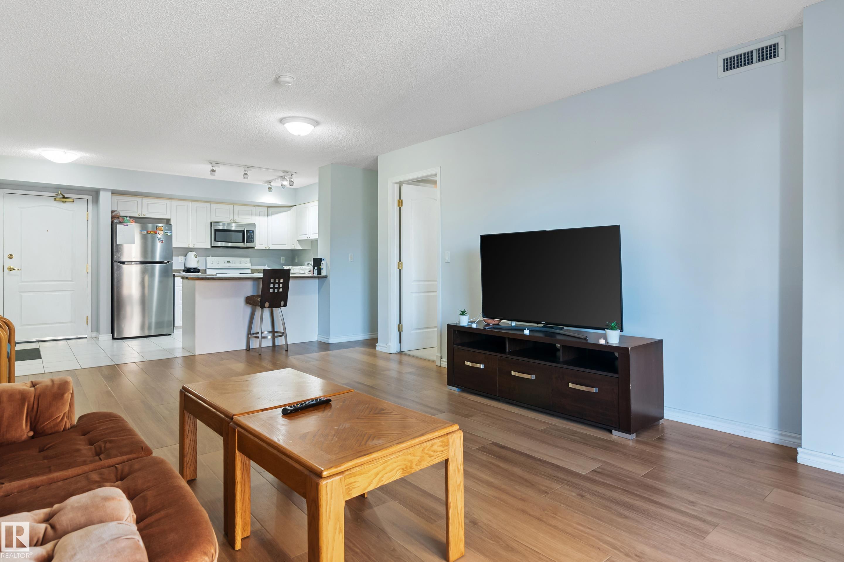 Photo 18 at 1102 - 10909 103 Avenue NW, Downtown, Edmonton