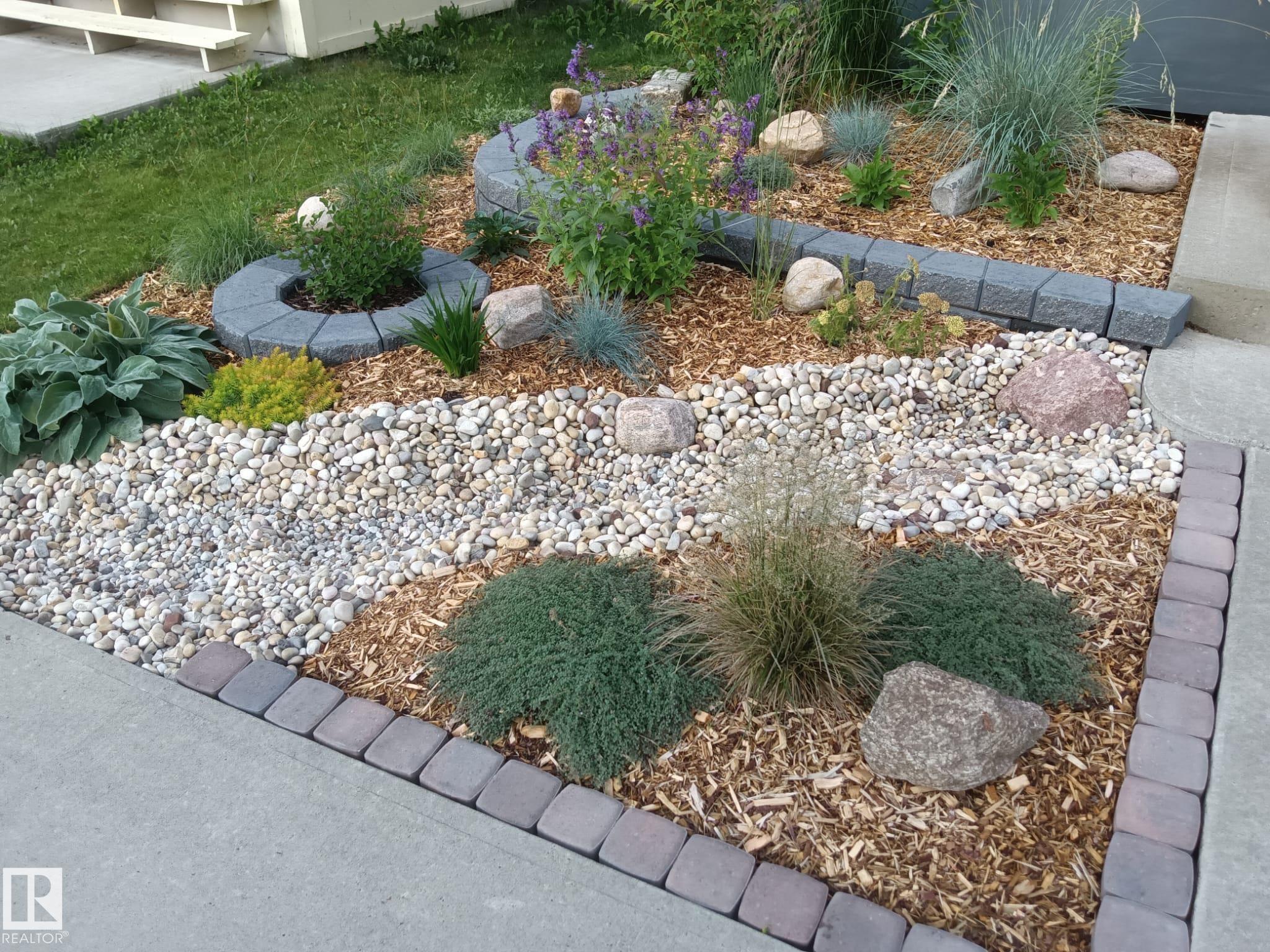 Photo 33 at 14 Vivian Way, Spruce Village, Spruce Grove