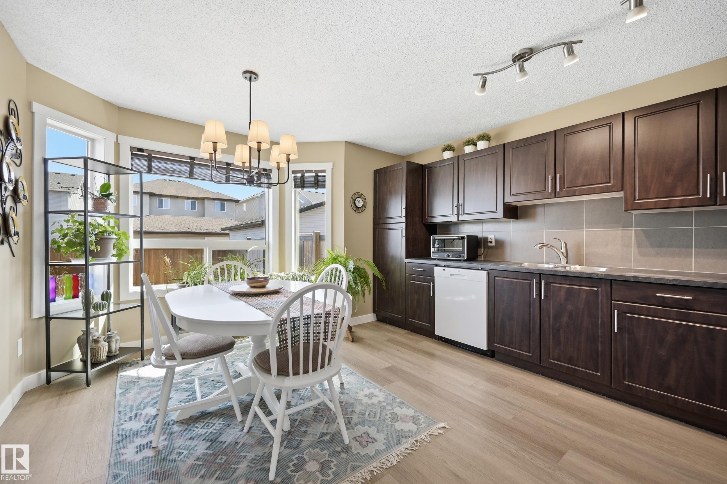 Photo 6 at 14 Vivian Way, Spruce Village, Spruce Grove