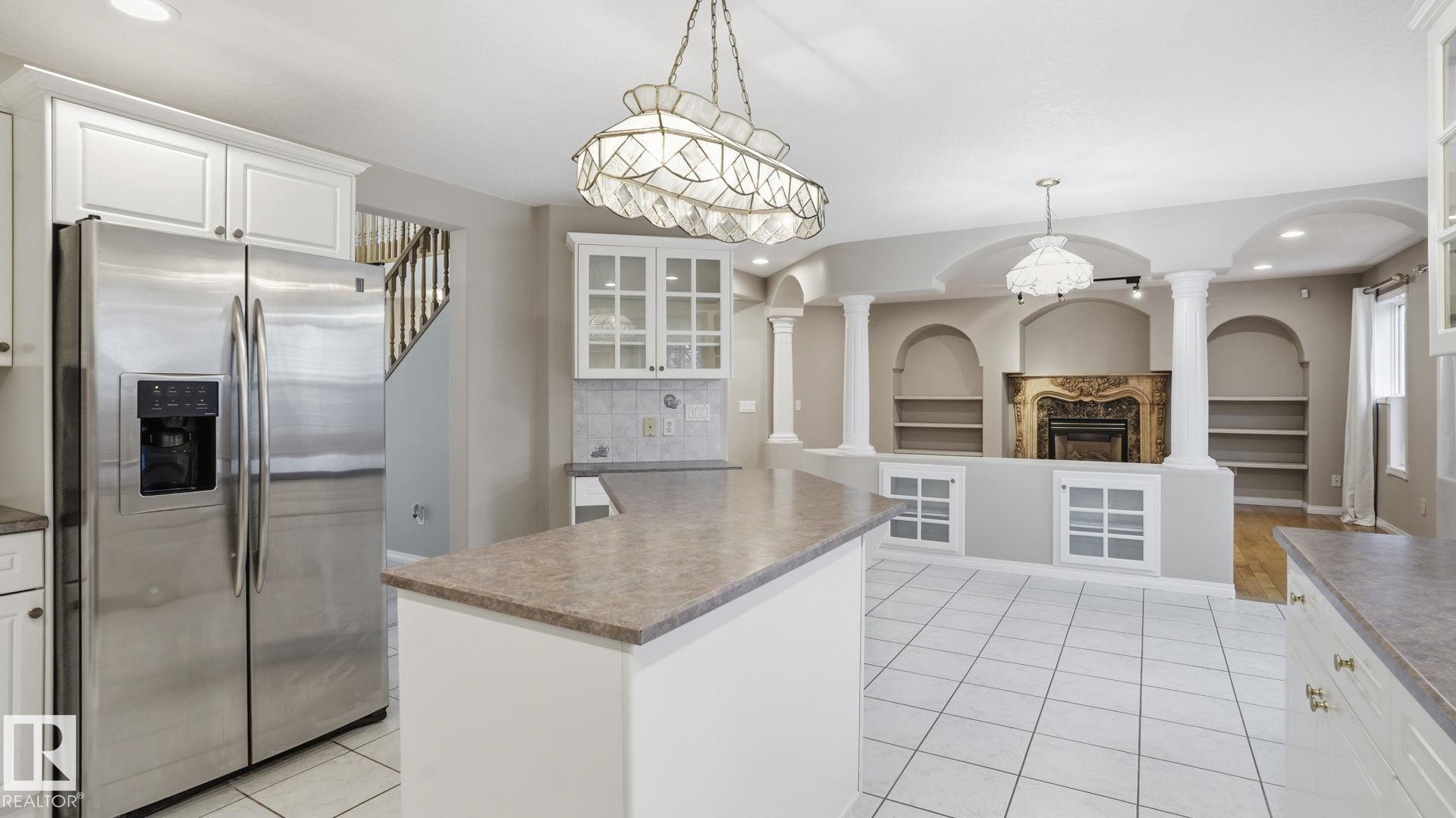 Photo 18 at 1007 Ormsby Crescent NW, Ormsby Place, Edmonton