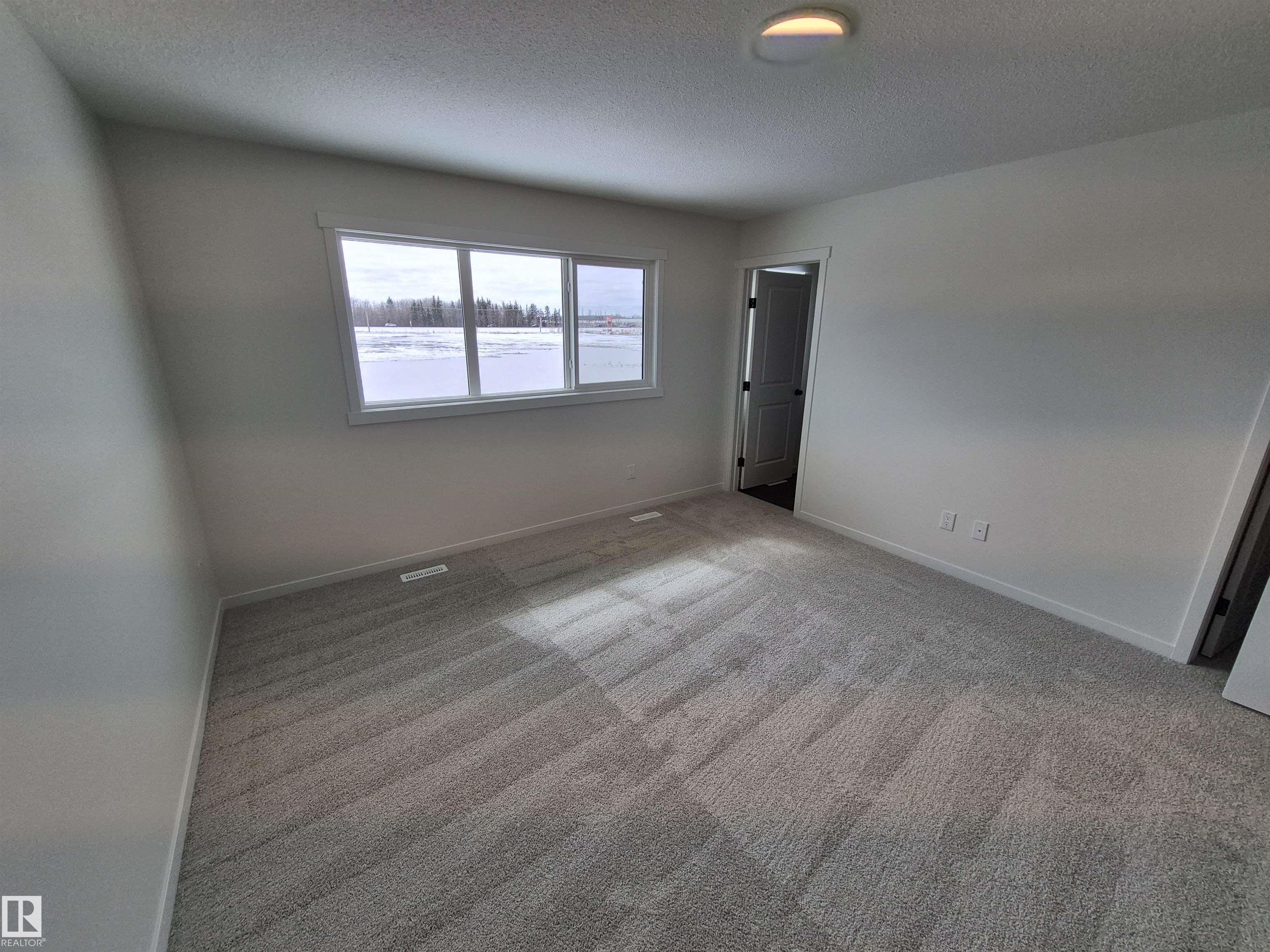 Photo 12 at 1084 Mcleod Avenue, Easton, Spruce Grove