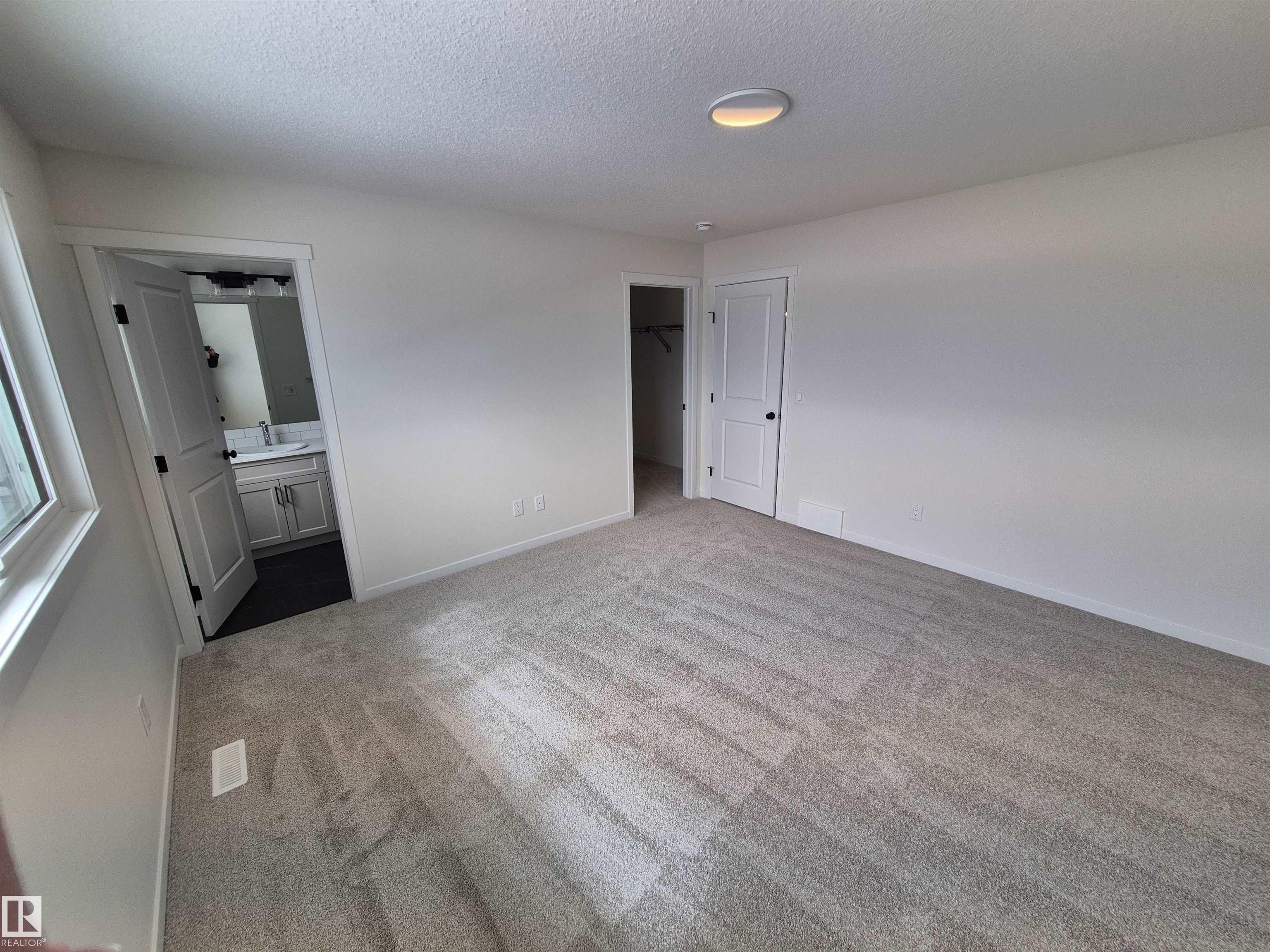 Photo 16 at 1084 Mcleod Avenue, Easton, Spruce Grove