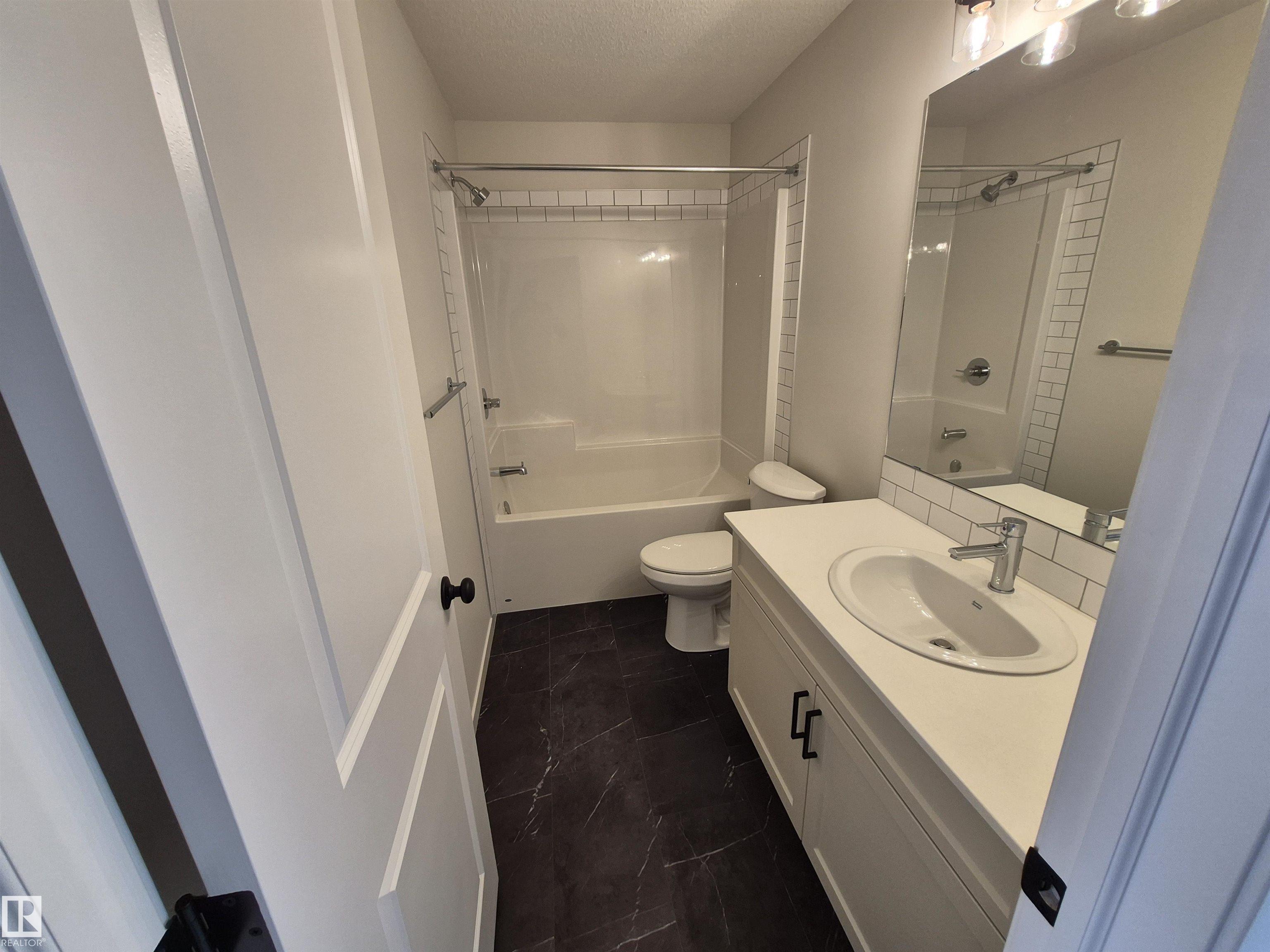 Photo 18 at 1084 Mcleod Avenue, Easton, Spruce Grove