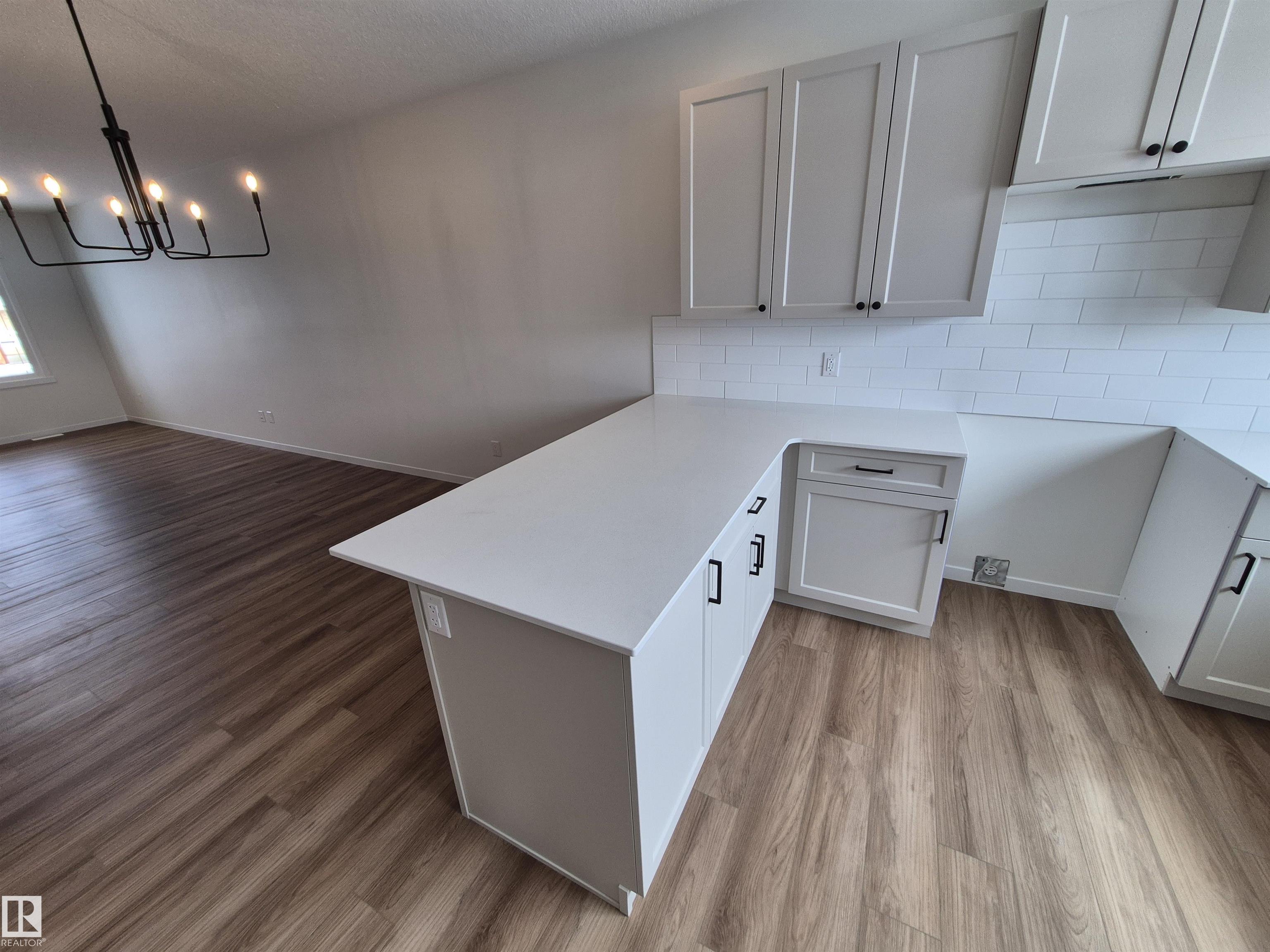 Photo 6 at 1084 Mcleod Avenue, Easton, Spruce Grove