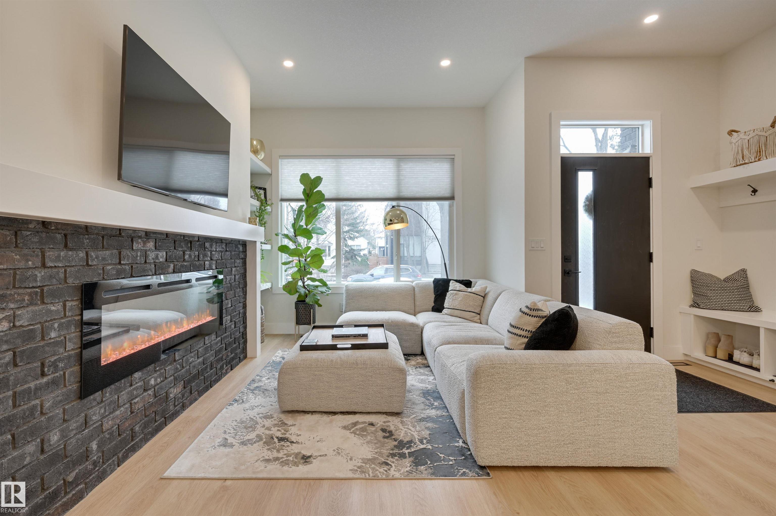 Picture for 10223B 146 ST NW