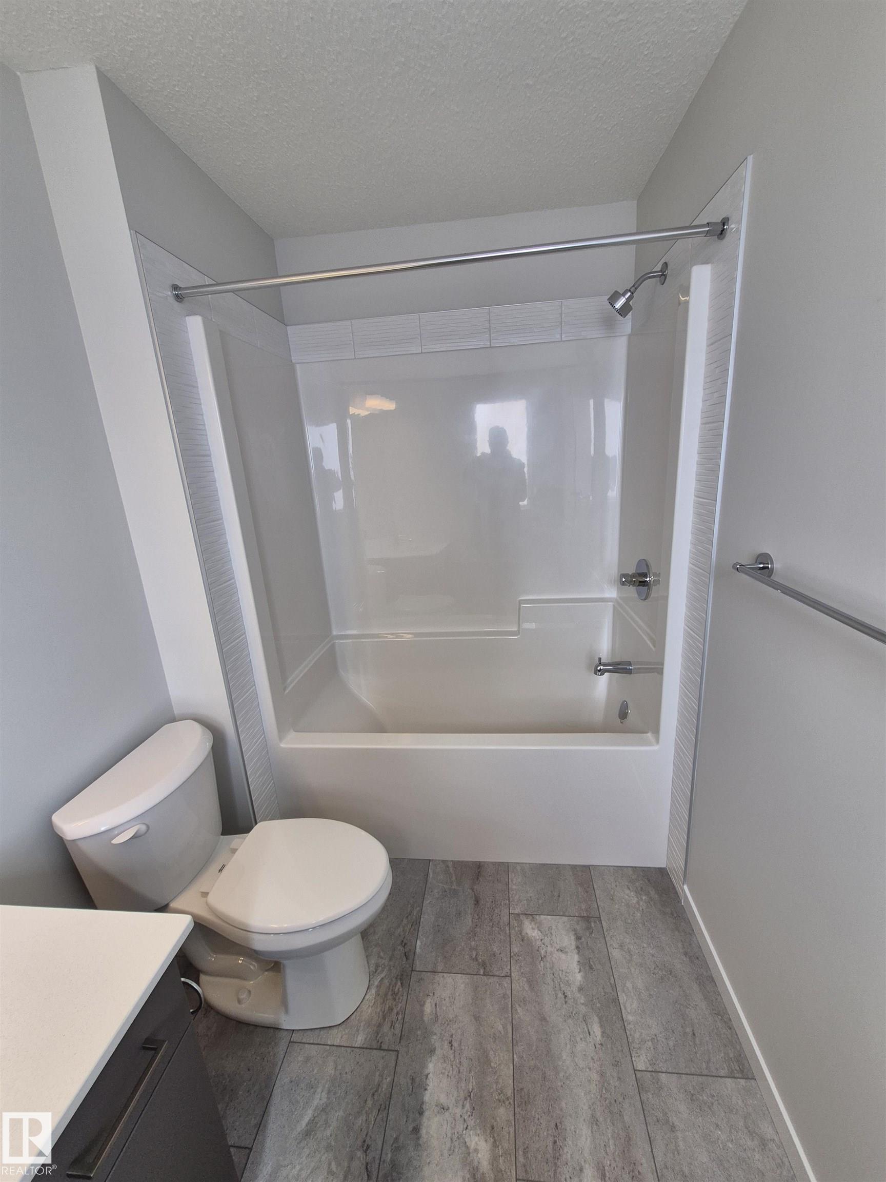 Photo 15 at 1088 Mcleod Avenue, Easton, Spruce Grove