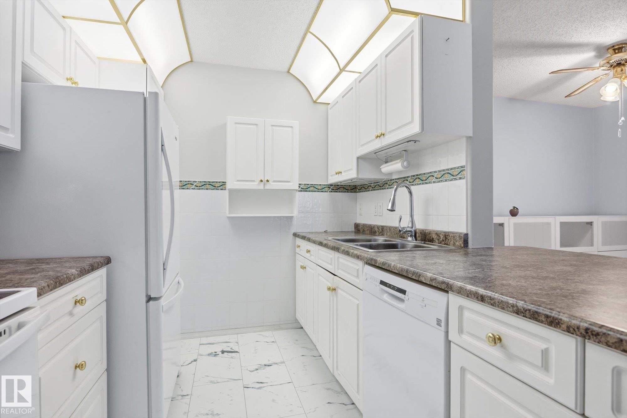 Photo 13 at 126 - 10511 42 Avenue NW, Rideau Park, Edmonton