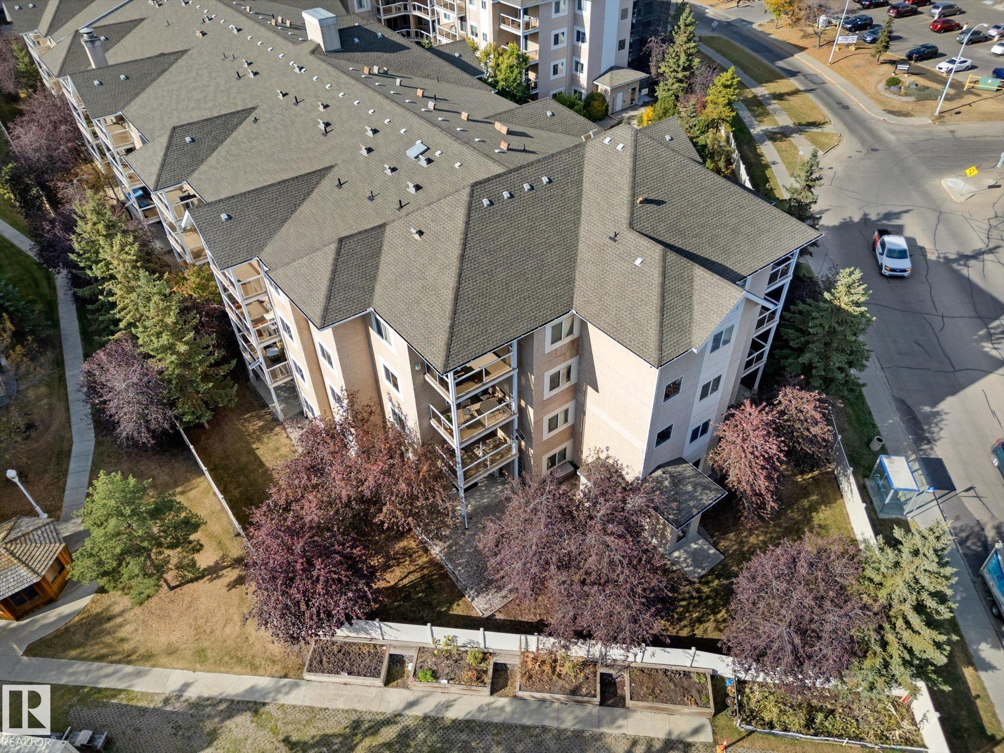 Photo 34 at 126 - 10511 42 Avenue NW, Rideau Park, Edmonton