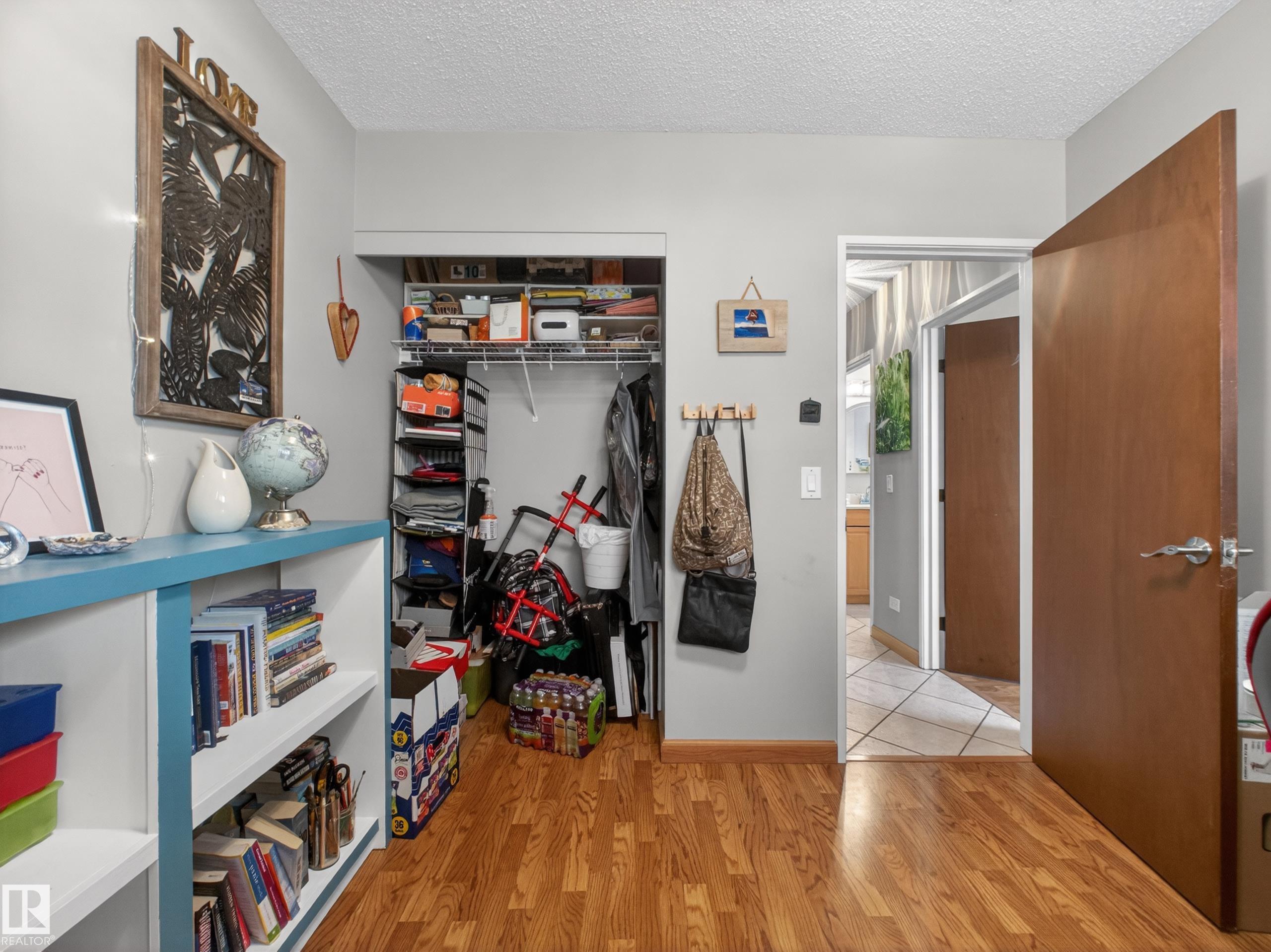Photo 31 at 9310 165 Street NW, West Meadowlark Park, Edmonton