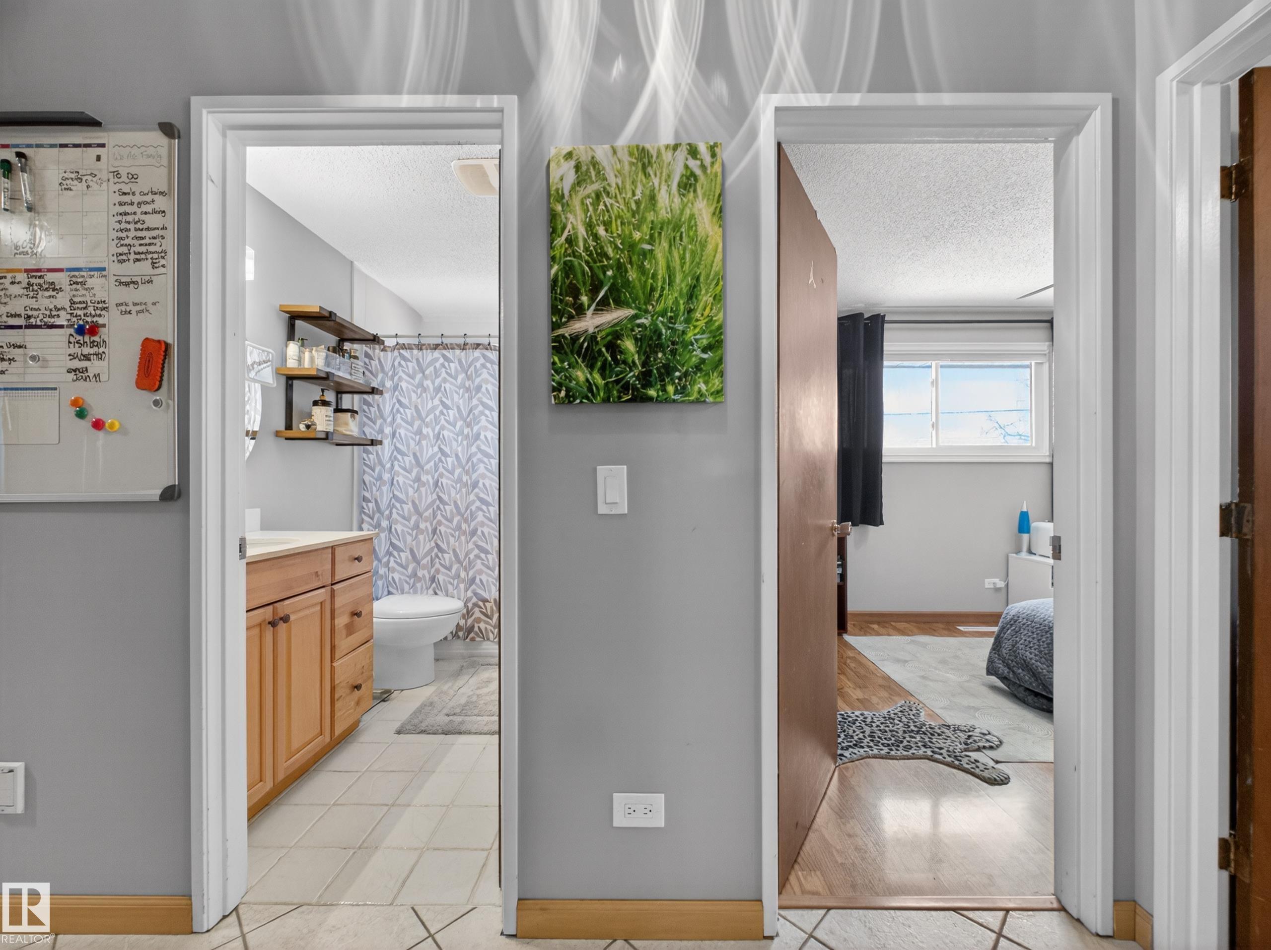 Photo 32 at 9310 165 Street NW, West Meadowlark Park, Edmonton