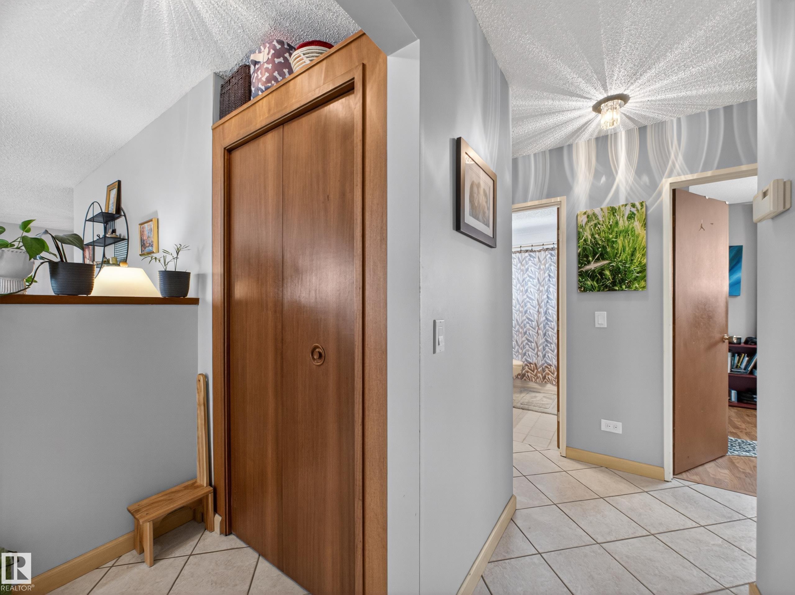 Photo 35 at 9310 165 Street NW, West Meadowlark Park, Edmonton