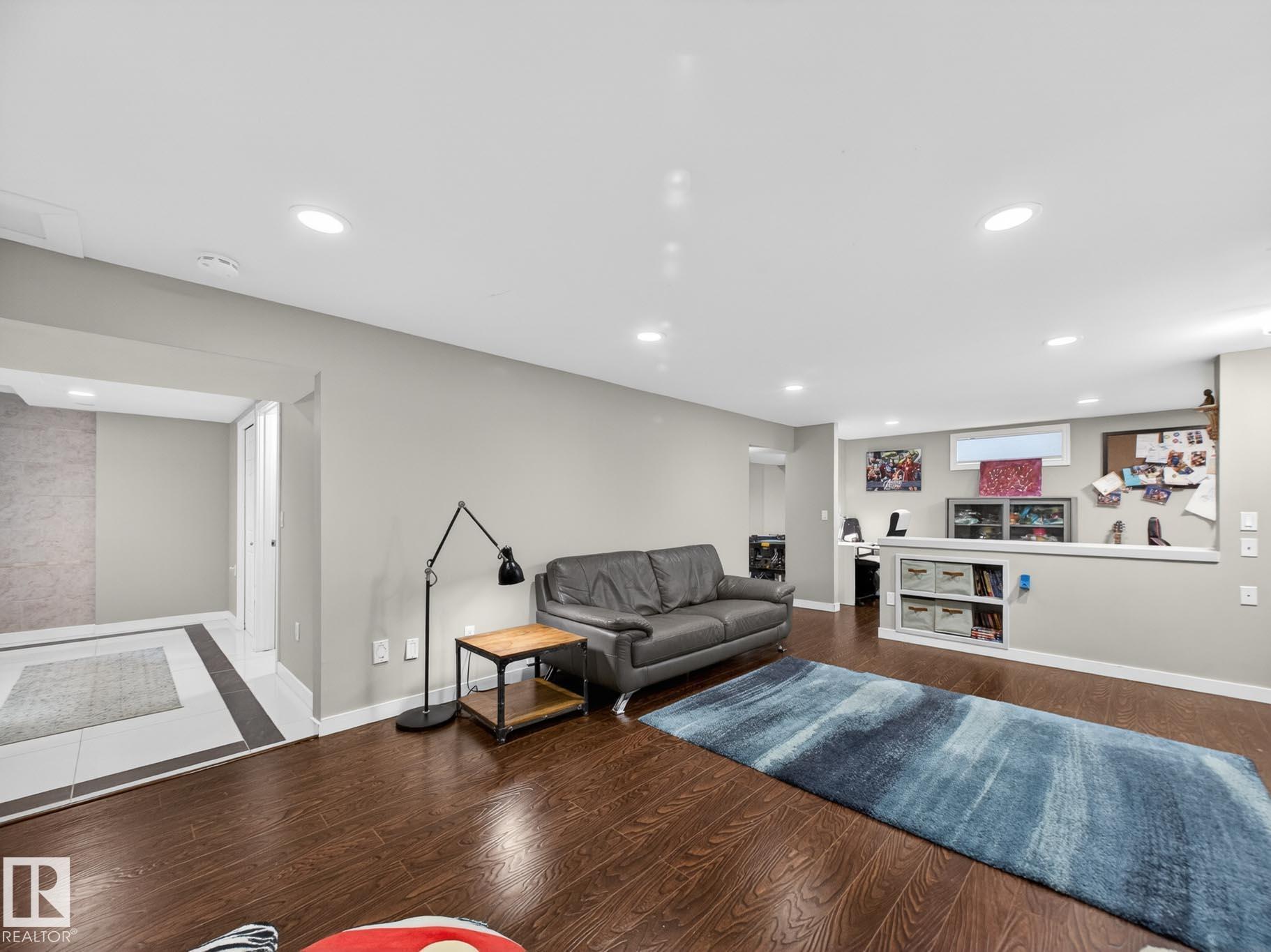 Photo 40 at 9310 165 Street NW, West Meadowlark Park, Edmonton