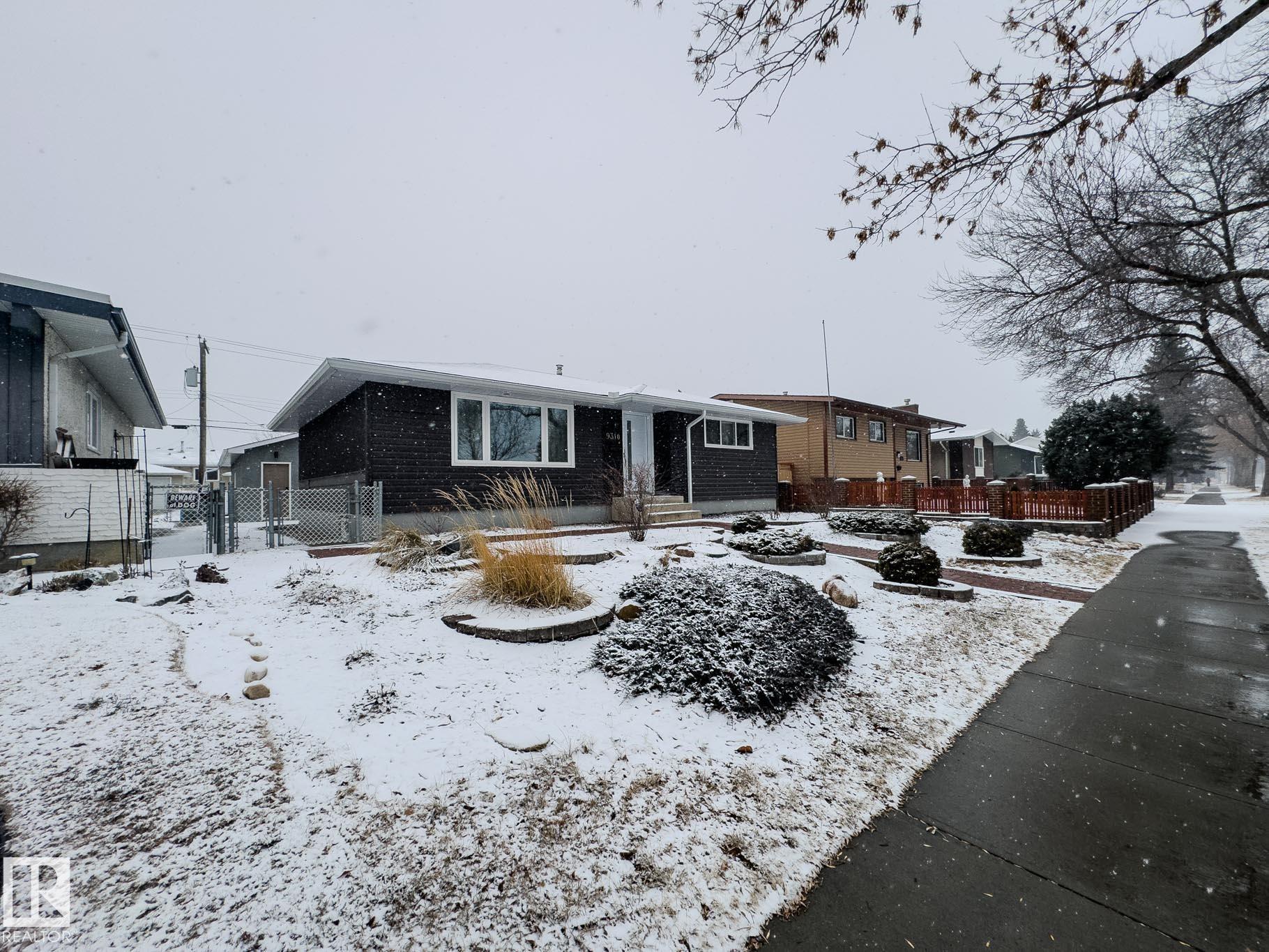 Photo 62 at 9310 165 Street NW, West Meadowlark Park, Edmonton