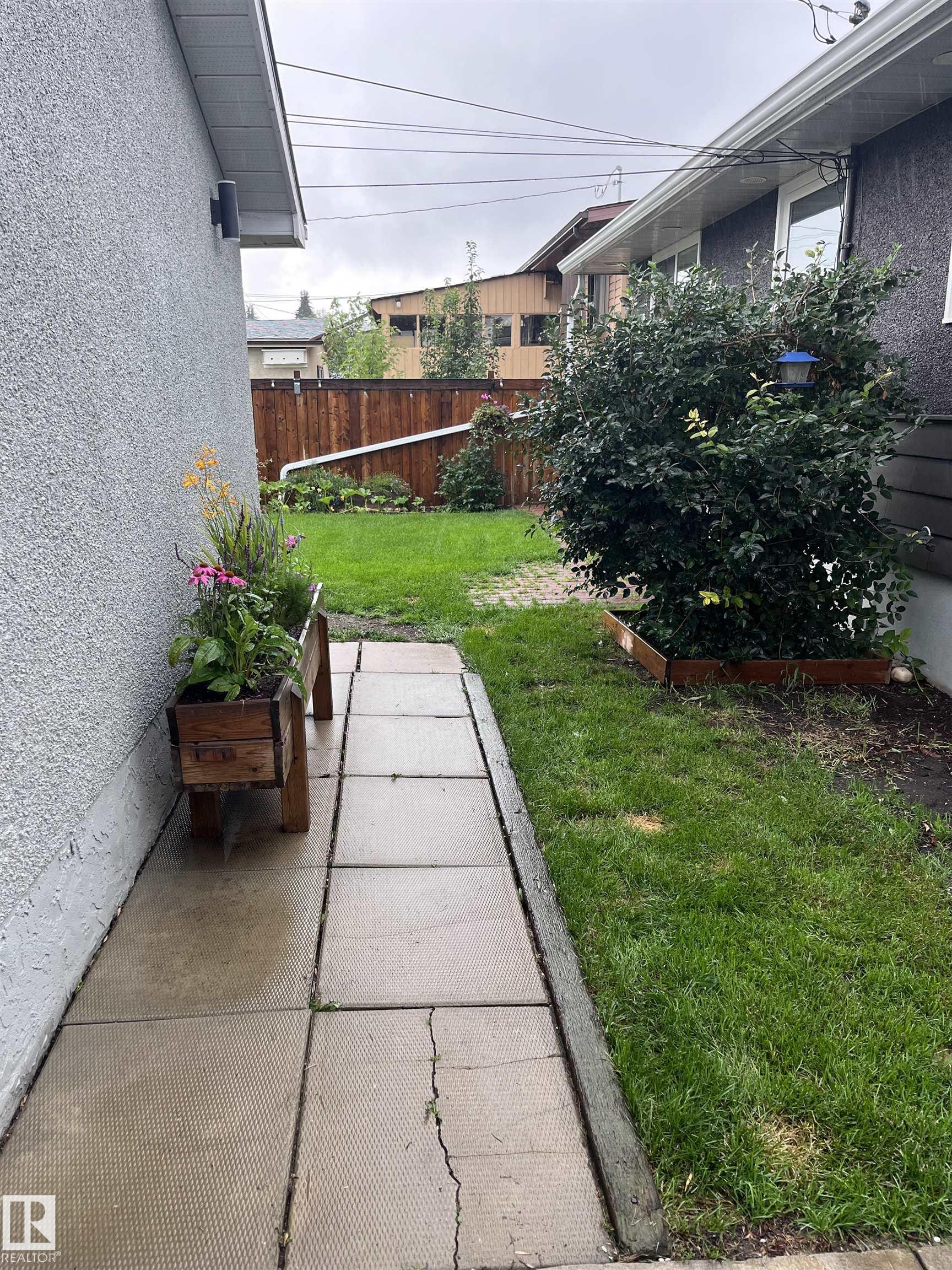 Photo 74 at 9310 165 Street NW, West Meadowlark Park, Edmonton