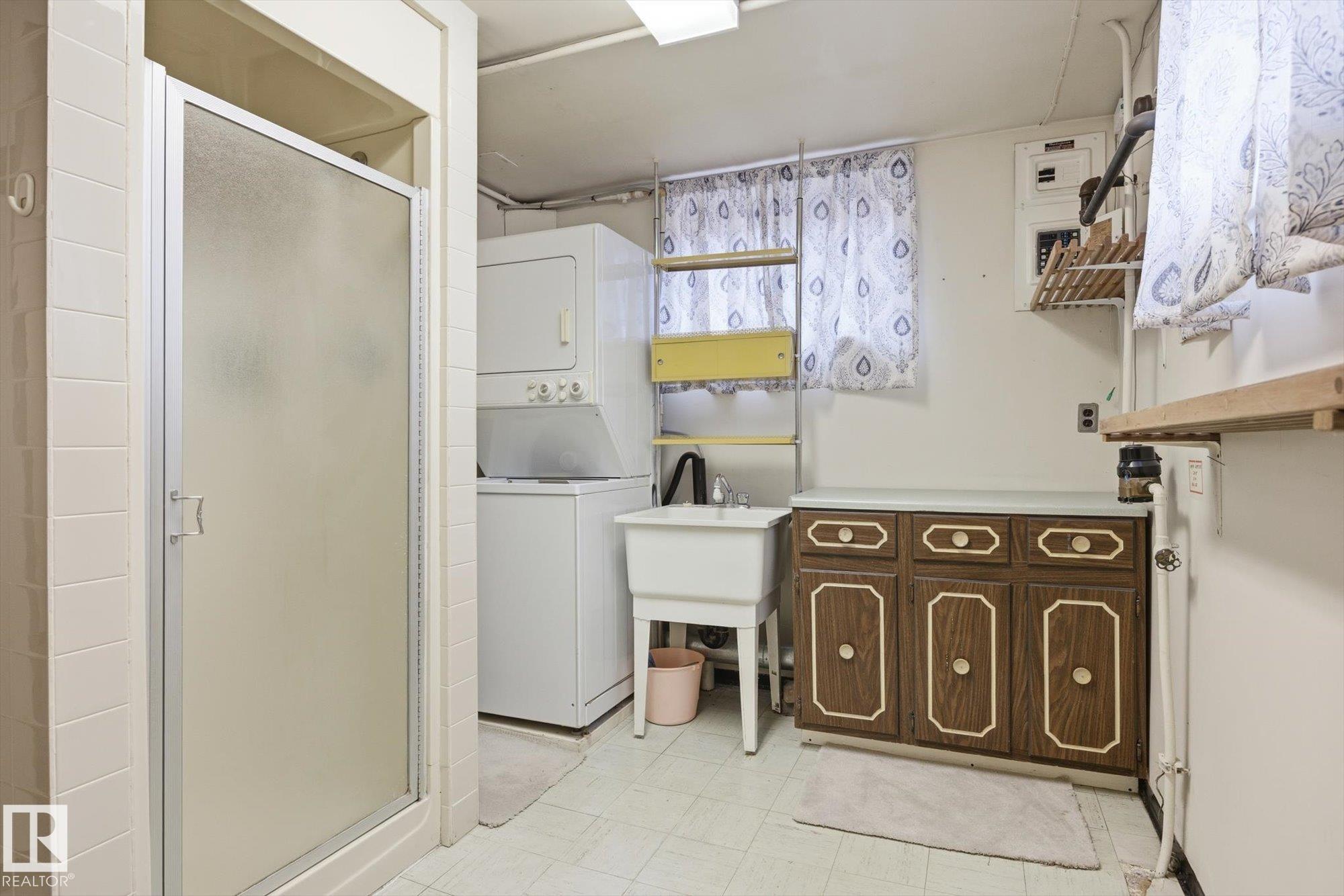 Photo 26 at 9131 74 Street NW, Ottewell, Edmonton